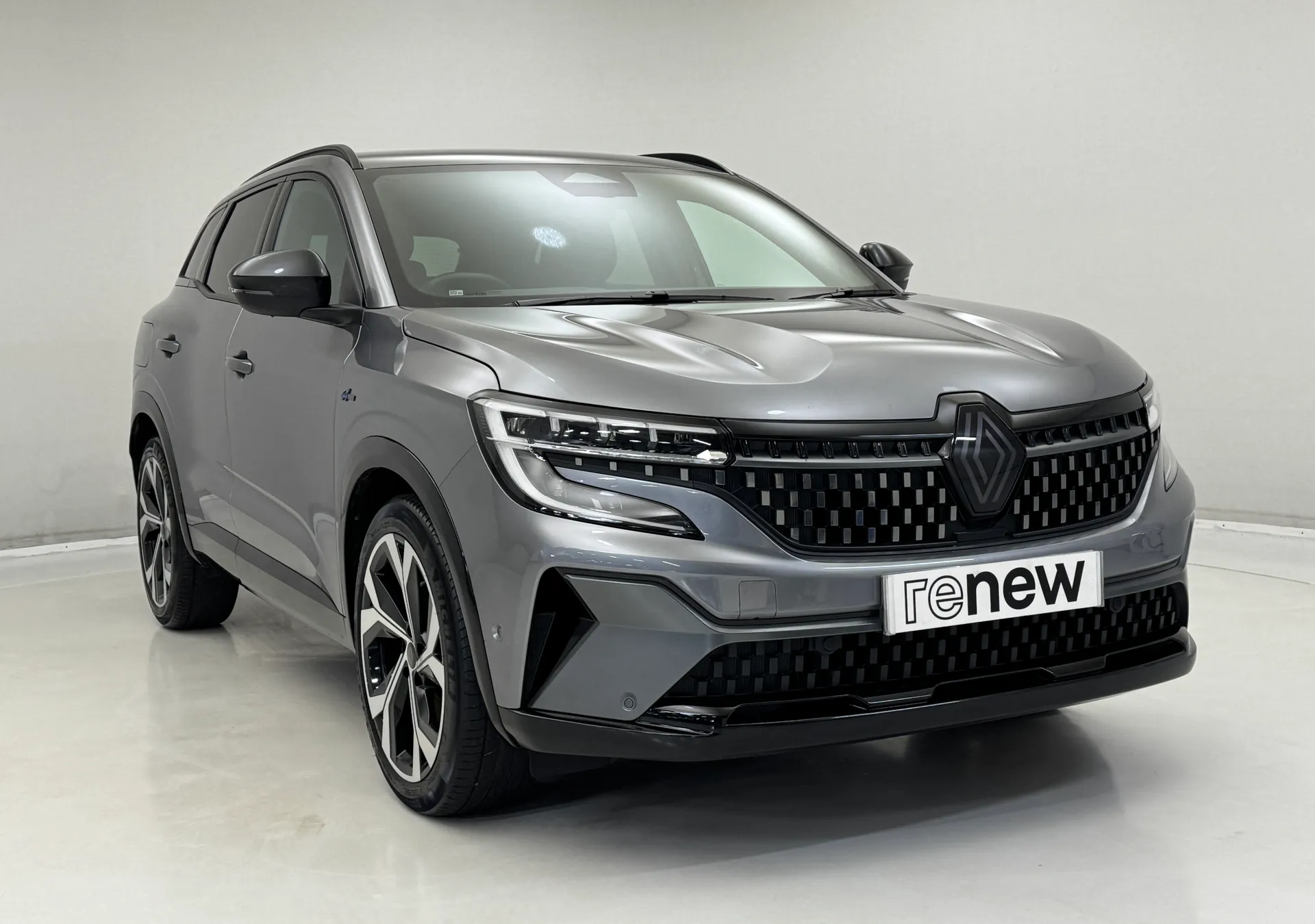 YB73KUA Renault Austral E-Tech FHEV Techno Esprit Alpine 5dr Auto Image #1