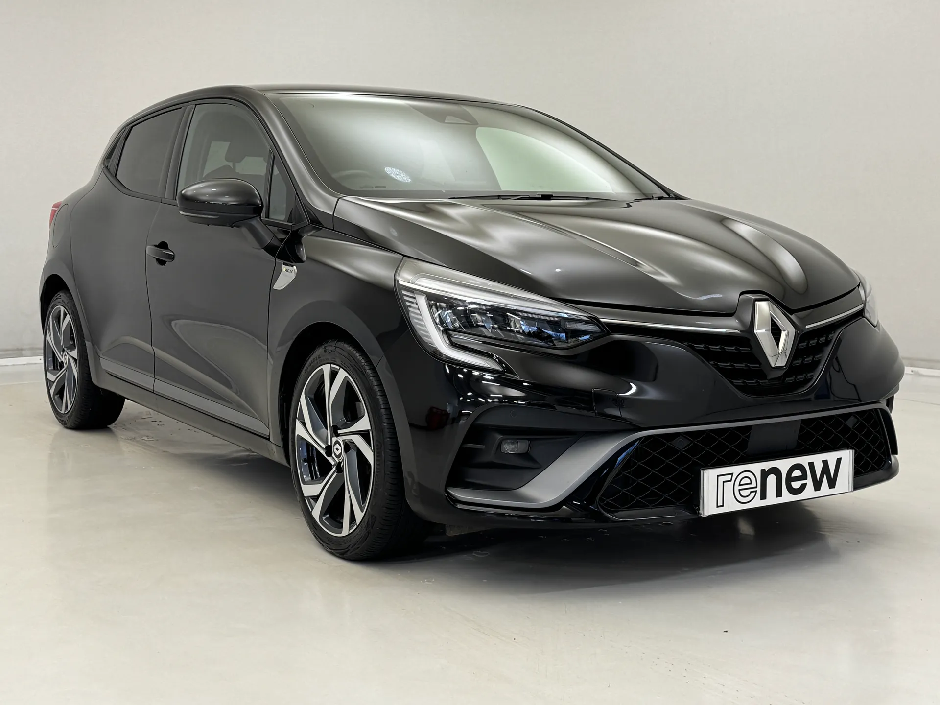 LV73WLK Renault Clio 1.0 TCe 90 RS Line 5dr Image #1