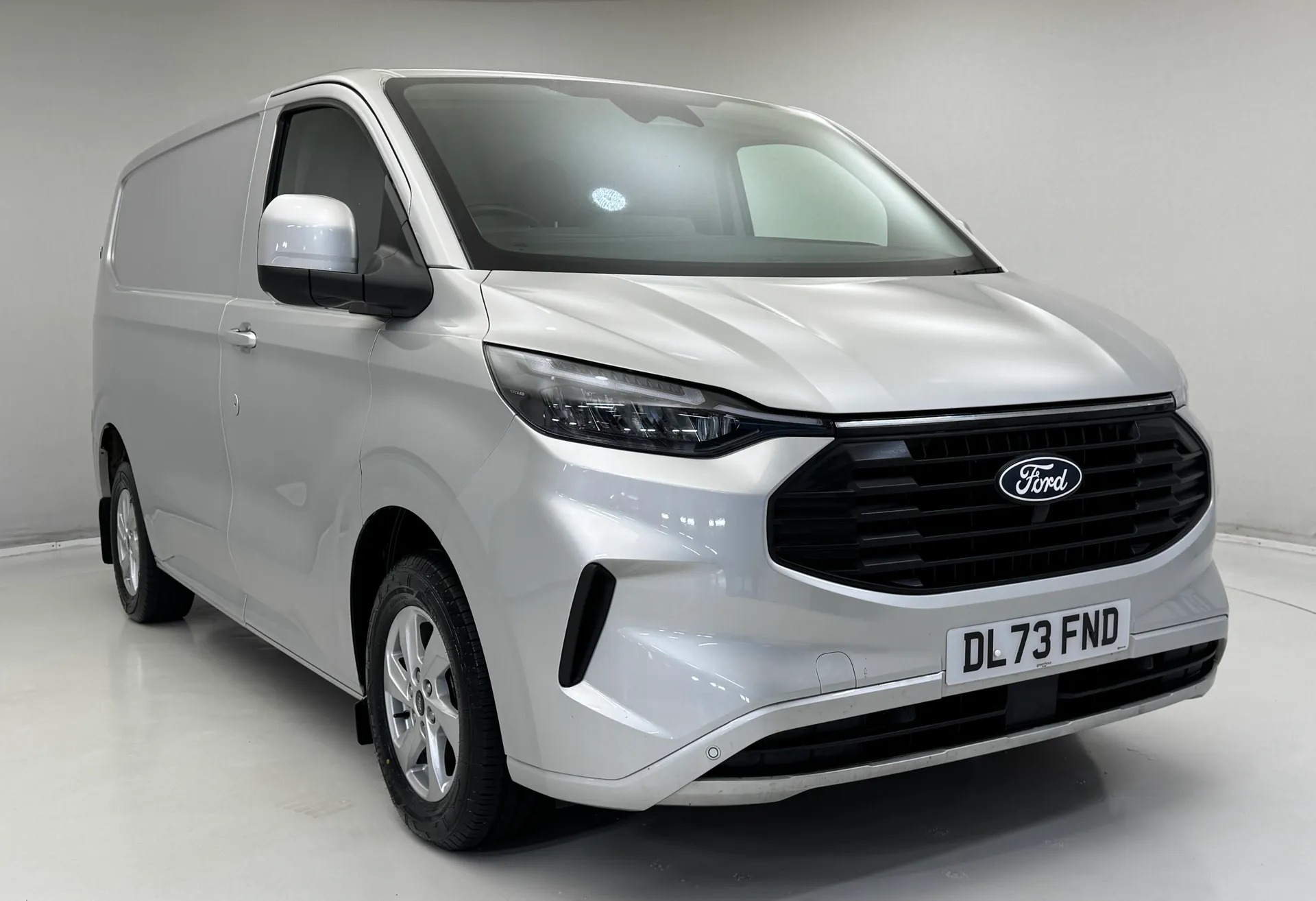 DL73FND Ford Transit Custom 2.0 EcoBlue 136ps H1 Van Limited Image #1