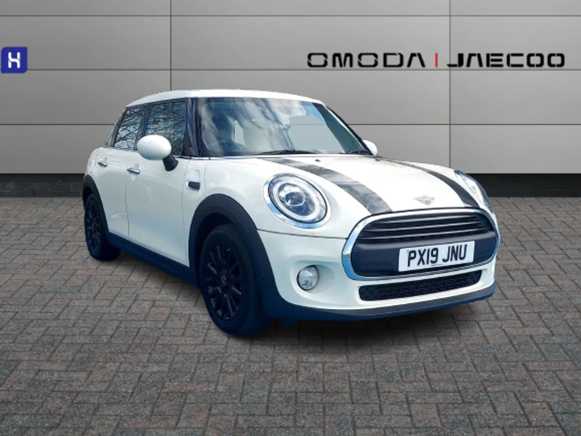 PX19JNU Mini Hatchback 1.5 One Classic II 5dr Image #1