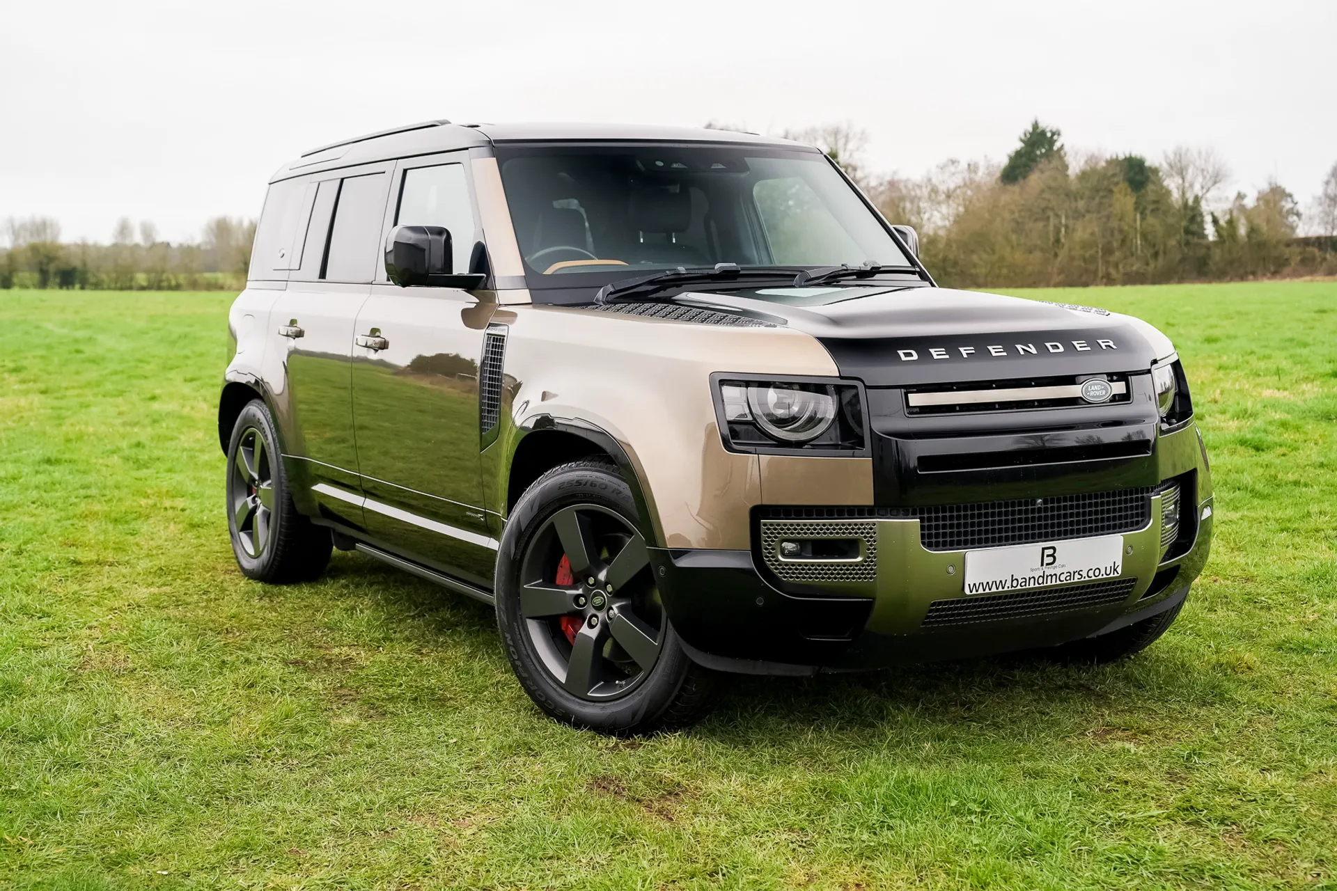 PF70KHR Land Rover Defender 3.0 P400 X 110 5dr Auto [7 Seat] Image #1