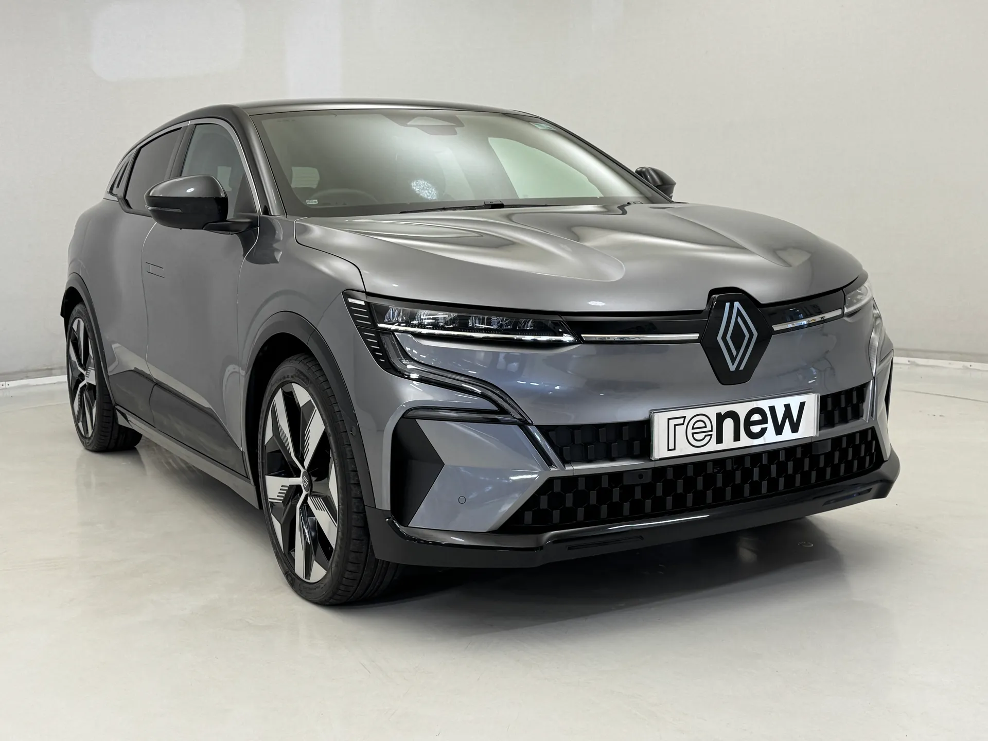 ME24GVT Renault Megane E-Tech EV60 160kW Techno Comfort Range 60kWh 5dr Auto Image #1