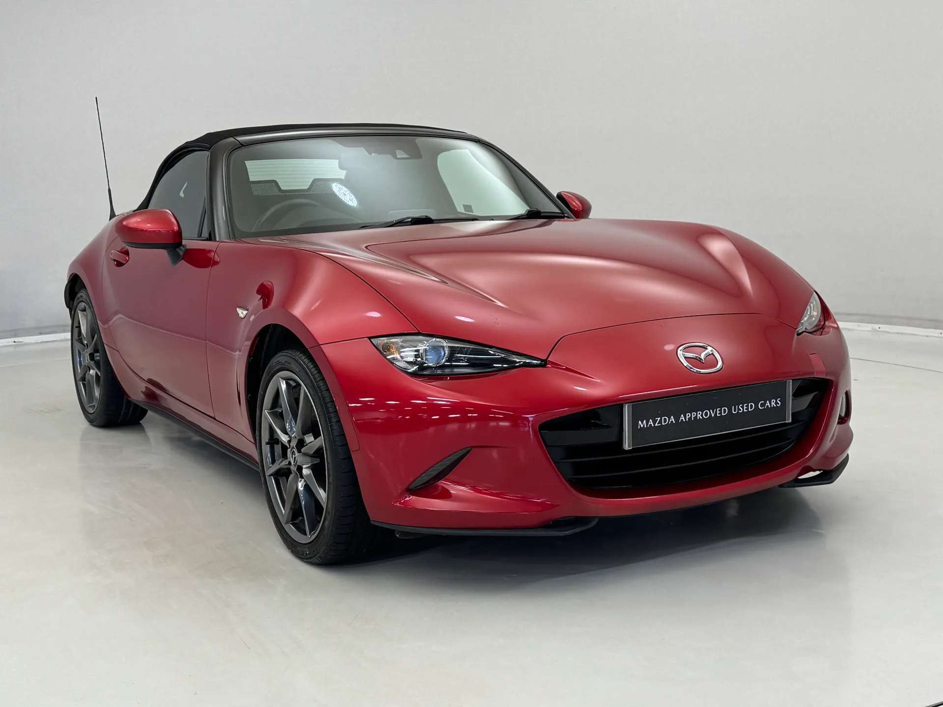 DC16SZD Mazda MX-5 2.0 Sport Nav 2dr Image #1