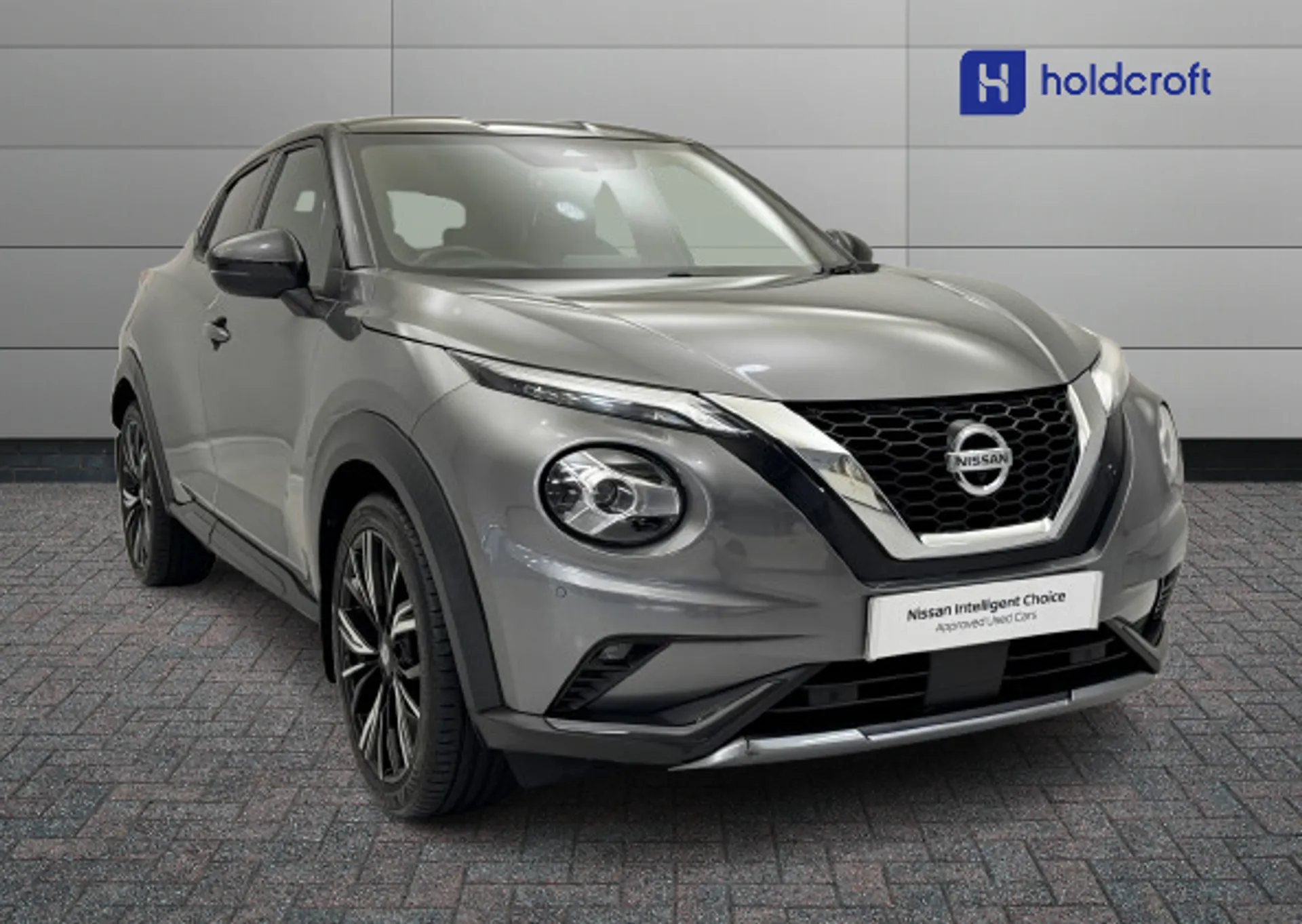 DS20KMK Nissan Juke 1.0 DiG-T 114 Tekna+ 5dr Image #1