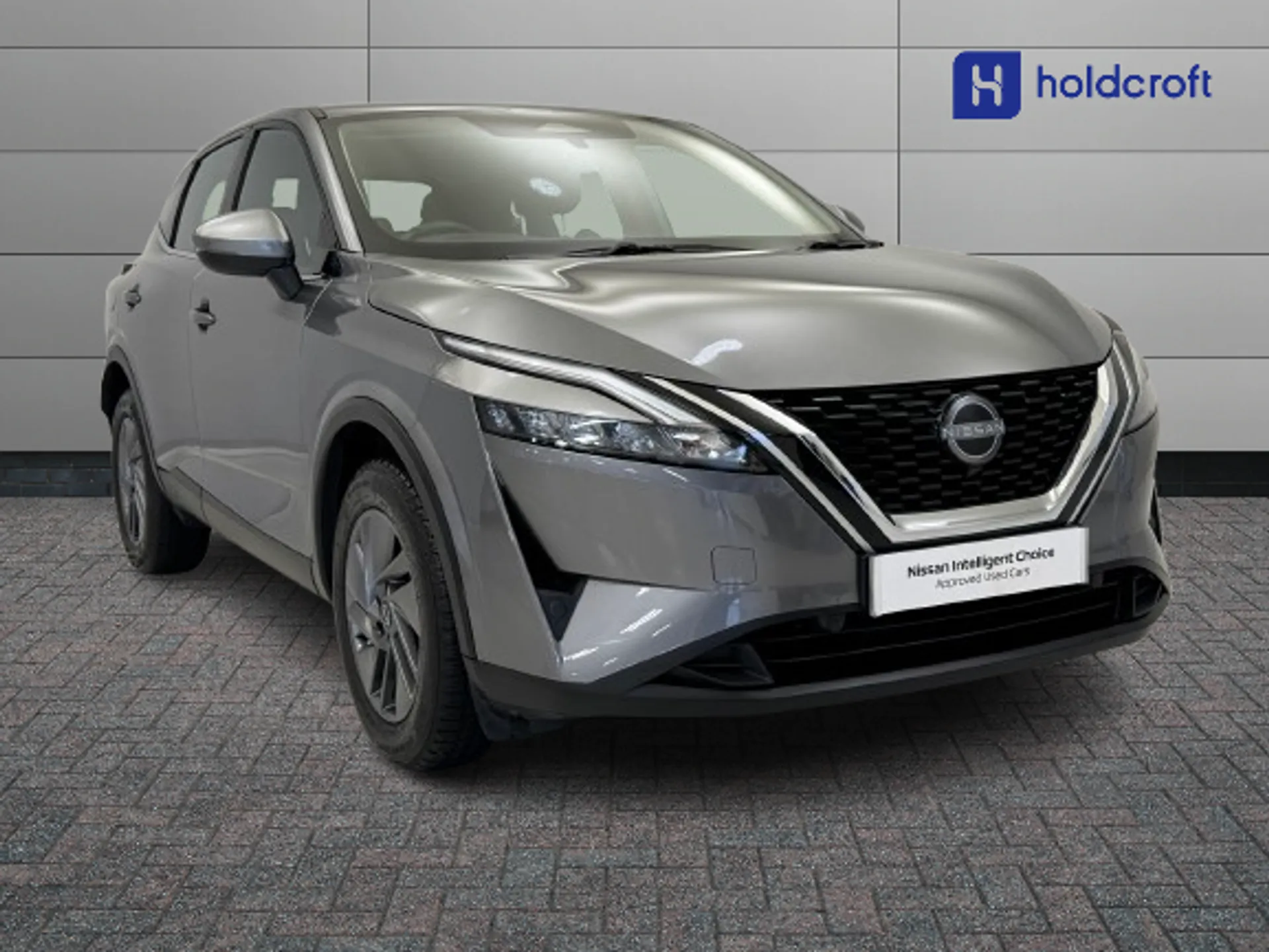 BP72ZPN Nissan Qashqai 1.3 DiG-T MH Acenta Premium 5dr Image #1