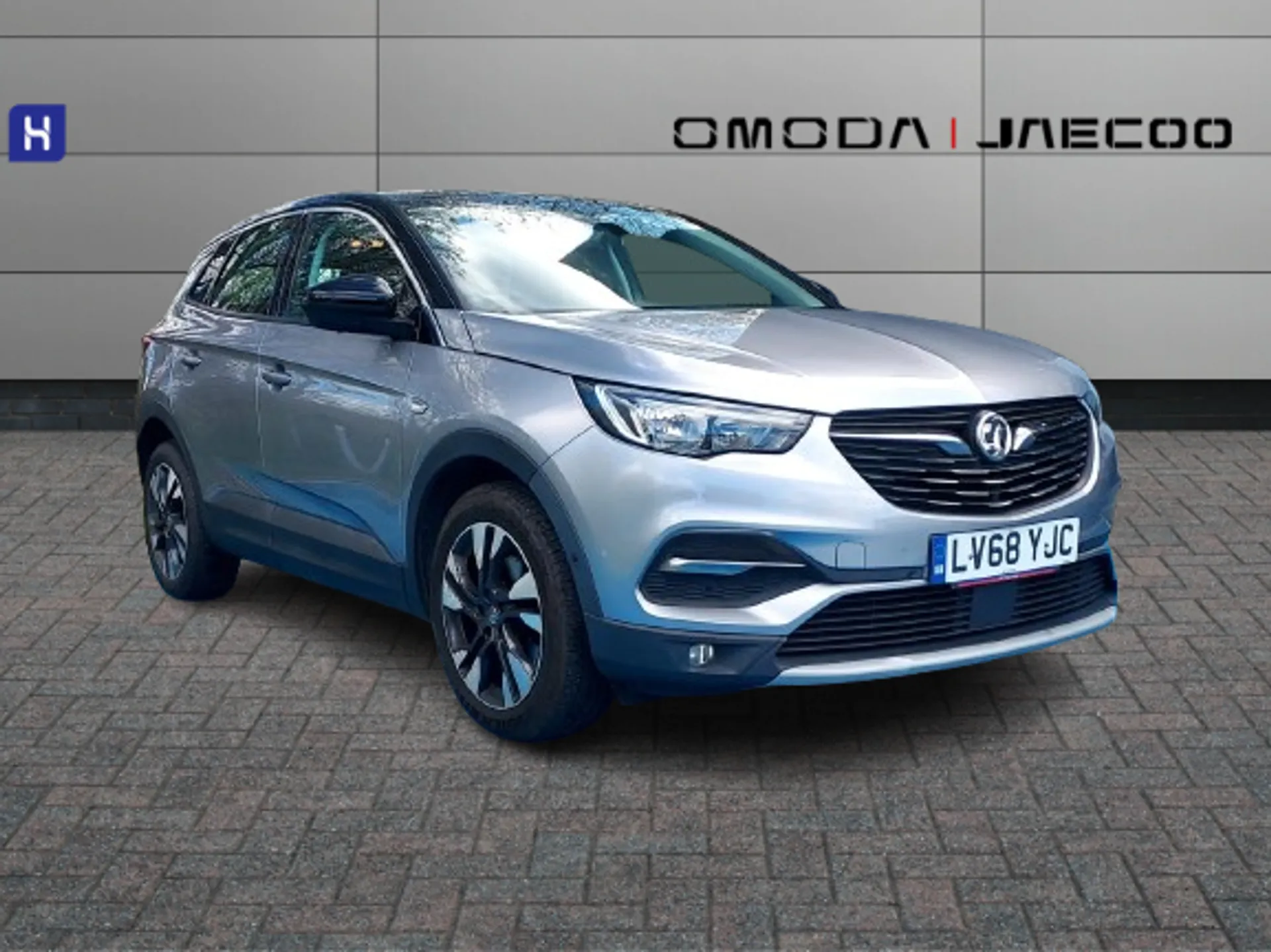 LV68YJC Vauxhall Grandland X 1.2 Turbo Sport Nav 5dr Auto [8 Speed] Image #1