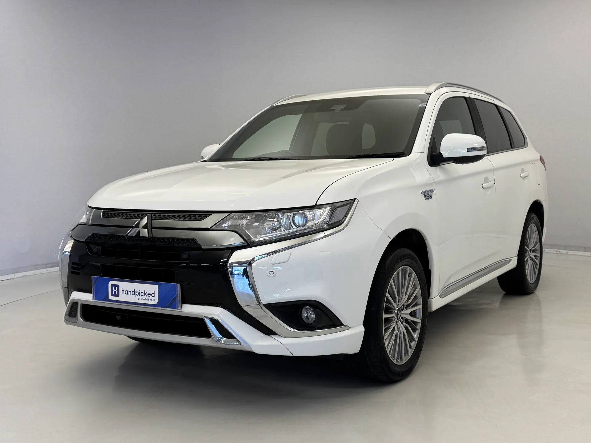 SW21JFK Mitsubishi Outlander 2.4 PHEV Dynamic Safety 5dr Auto Image #1