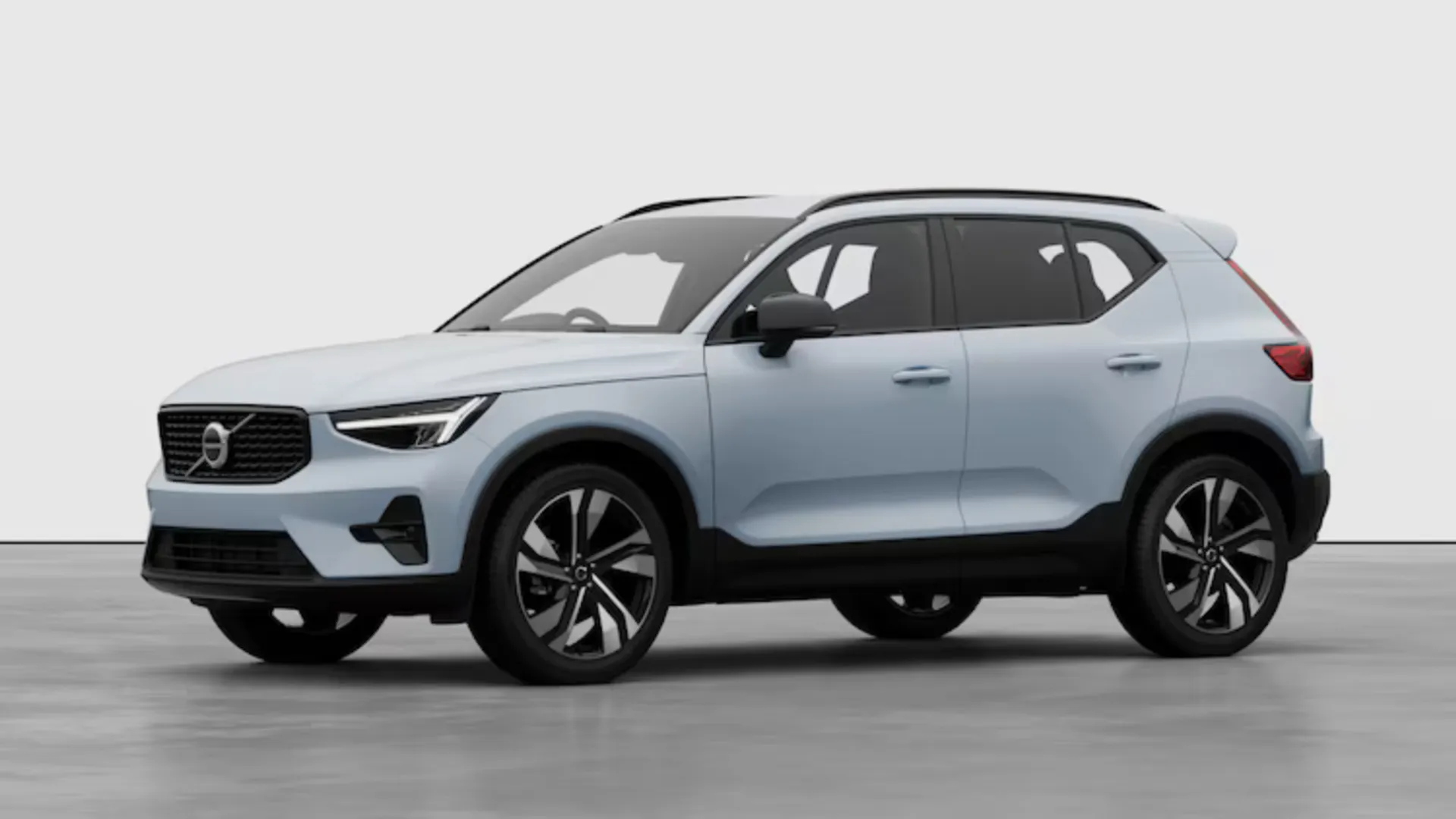  Volvo XC40 B4P PLUS Image #1