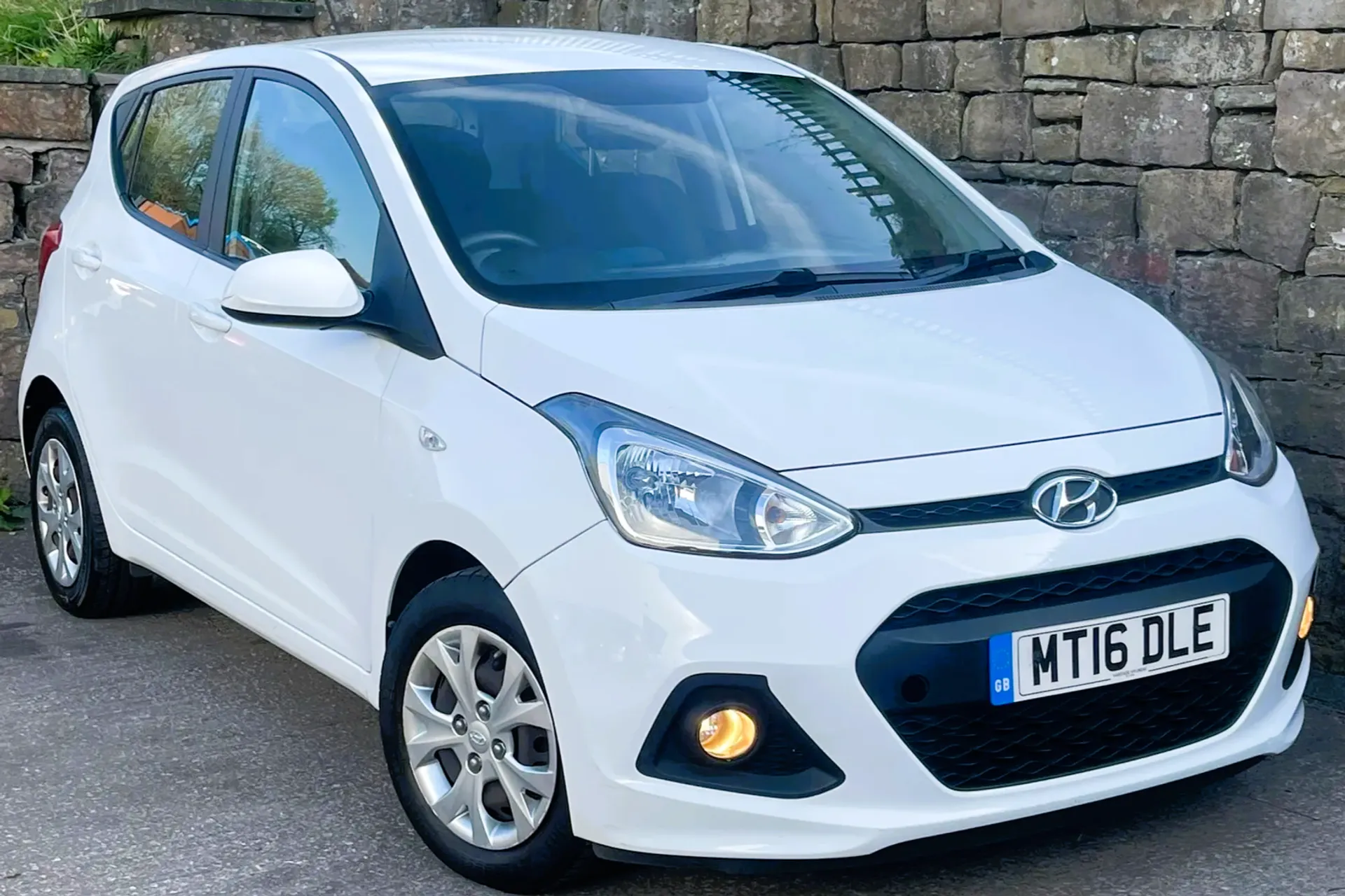 MT16DLE Hyundai i10 1.2 SE 5dr Auto Image #1