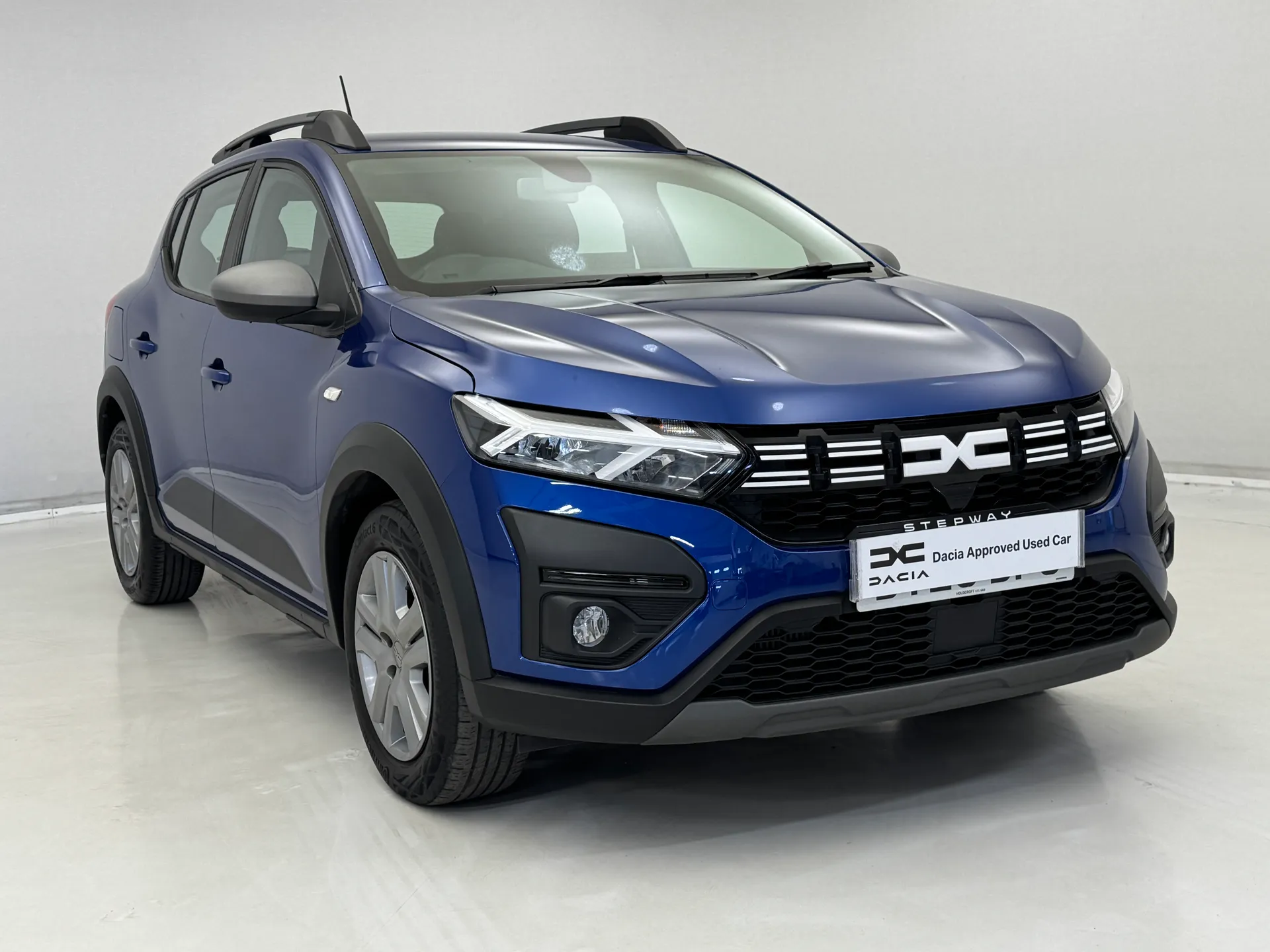 DY23BFJ Dacia Sandero Stepway 1.0 TCe Expression 5dr Image #1