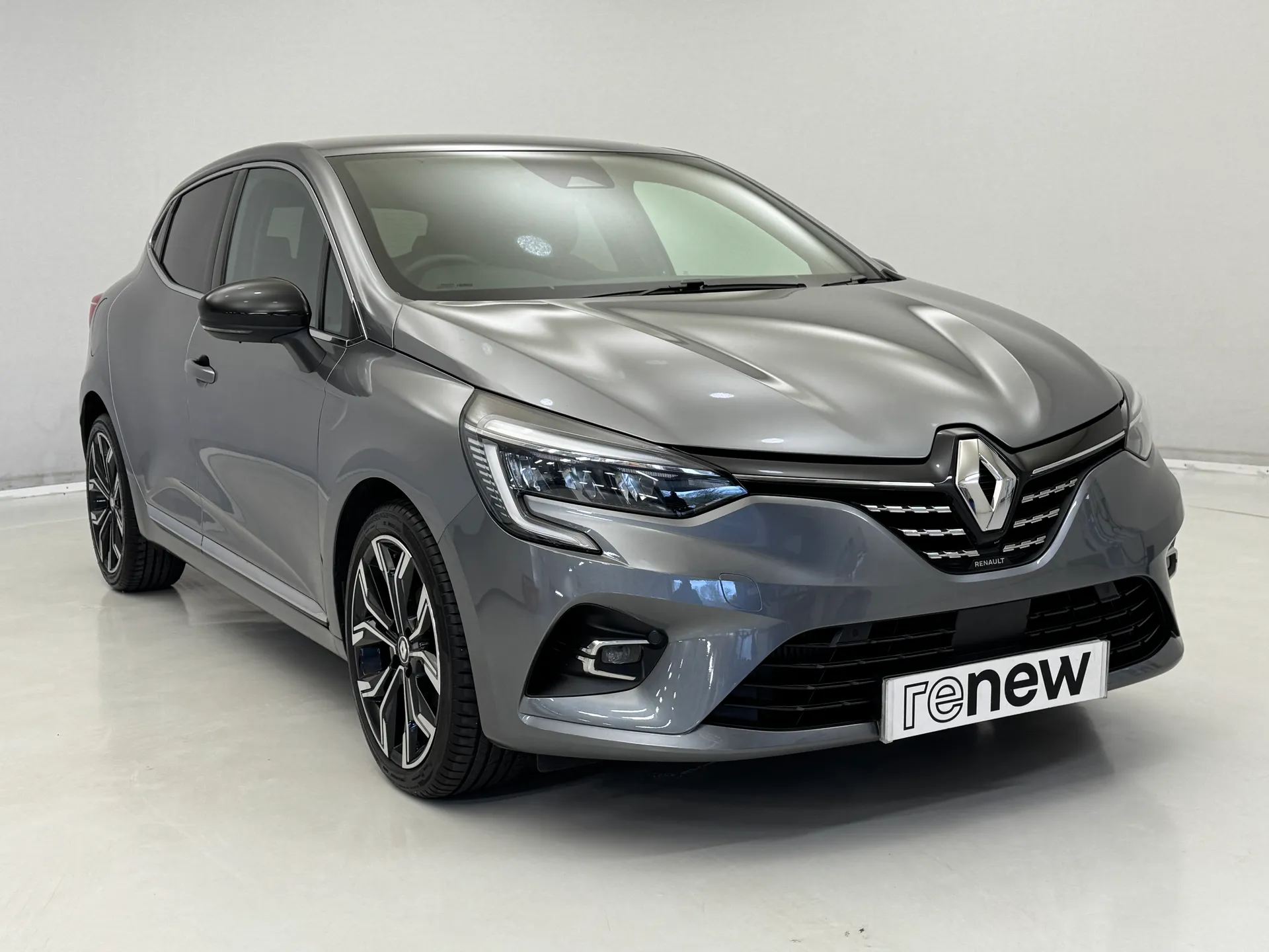 DY72NDL Renault Clio 1.0 TCe 90 Techno 5dr Image #1