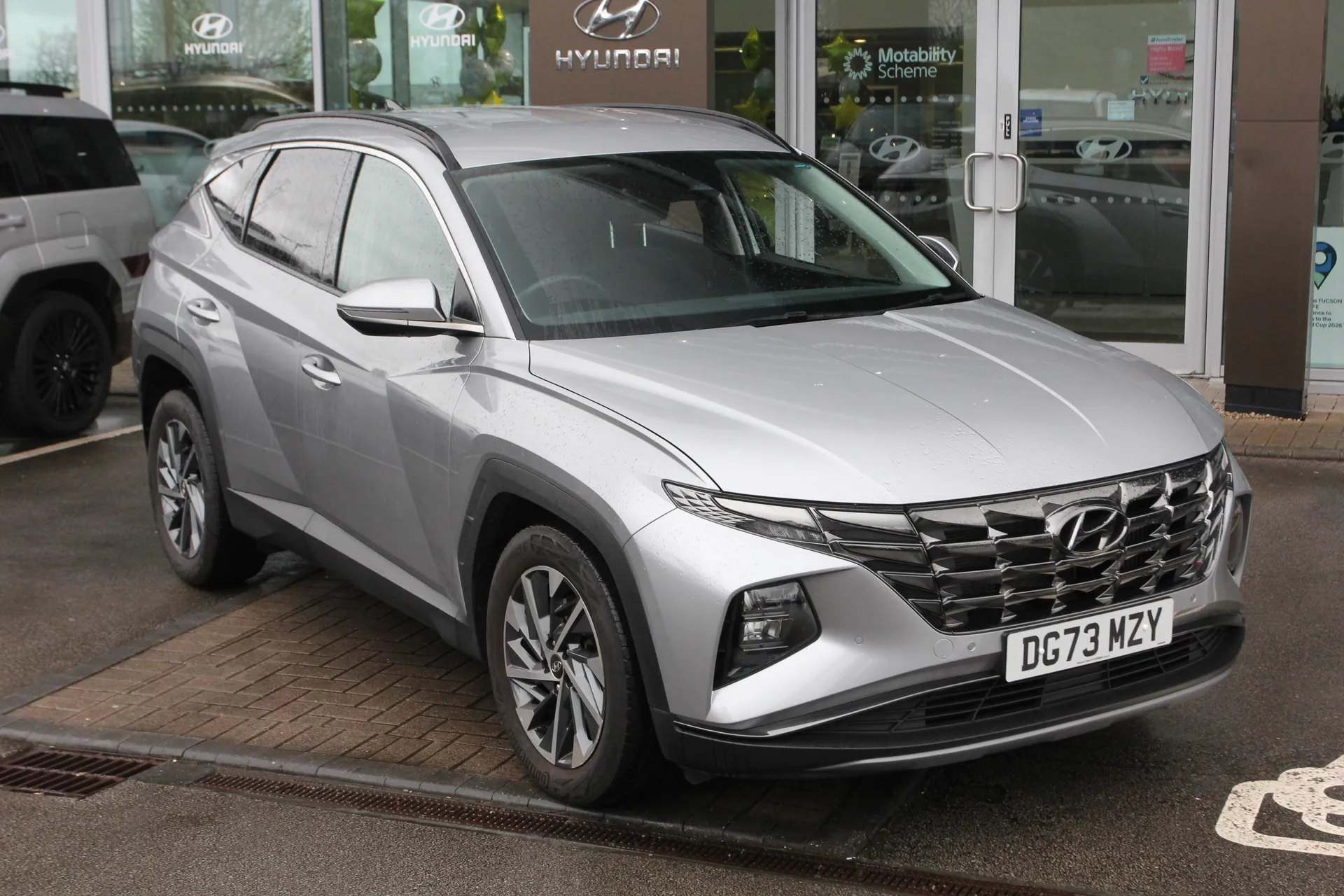 DG73MZY Hyundai Tucson 1.6 TGDi Premium 5dr 2WD Image #1