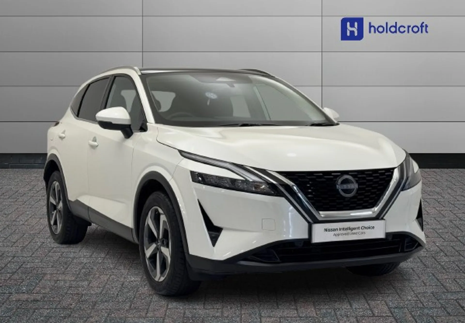 HF22WDE Nissan Qashqai 1.3 DiG-T MH 158 N-Connecta 5dr Image #1