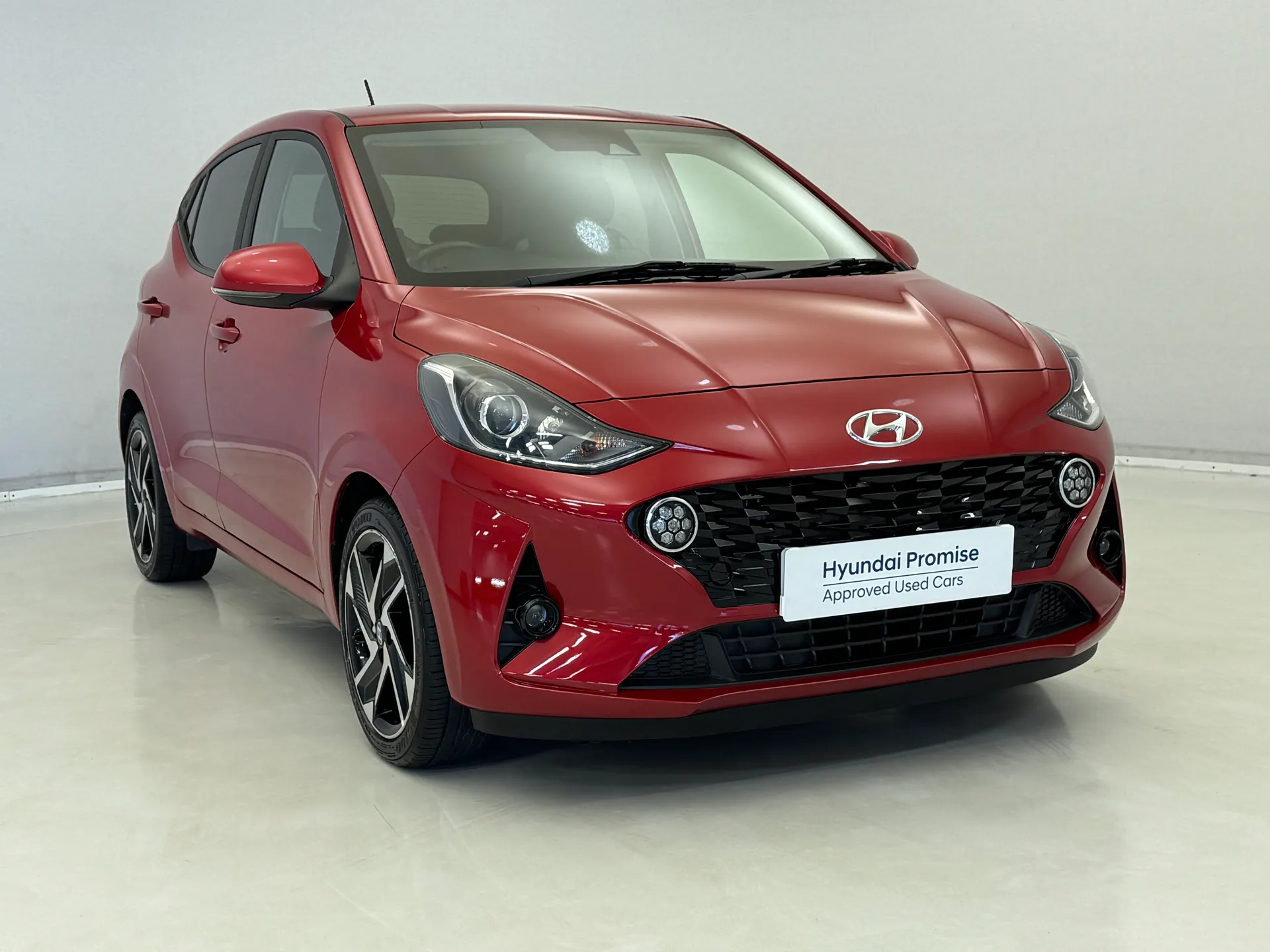 DX72ZXF Hyundai i10 1.0 MPi Premium 5dr Image #1