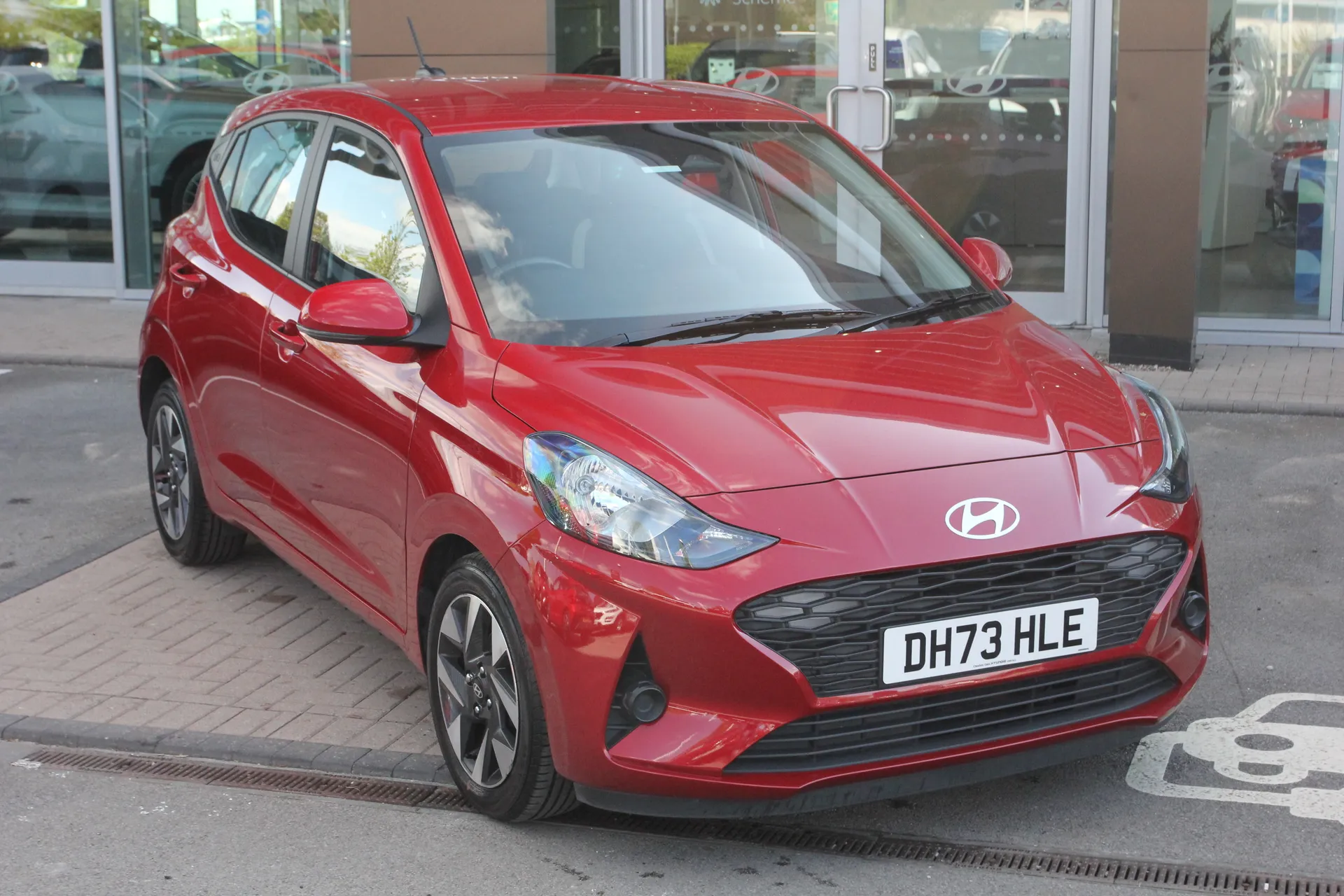 DH73HLE Hyundai i10 1.2 Advance 5dr Image #1