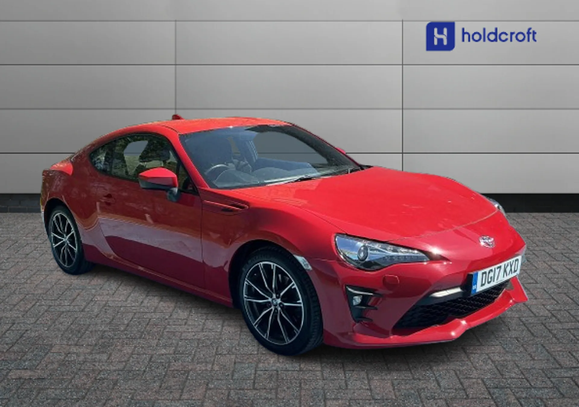 DG17KXD Toyota GT86 2.0 D-4S 2dr Auto Image #1