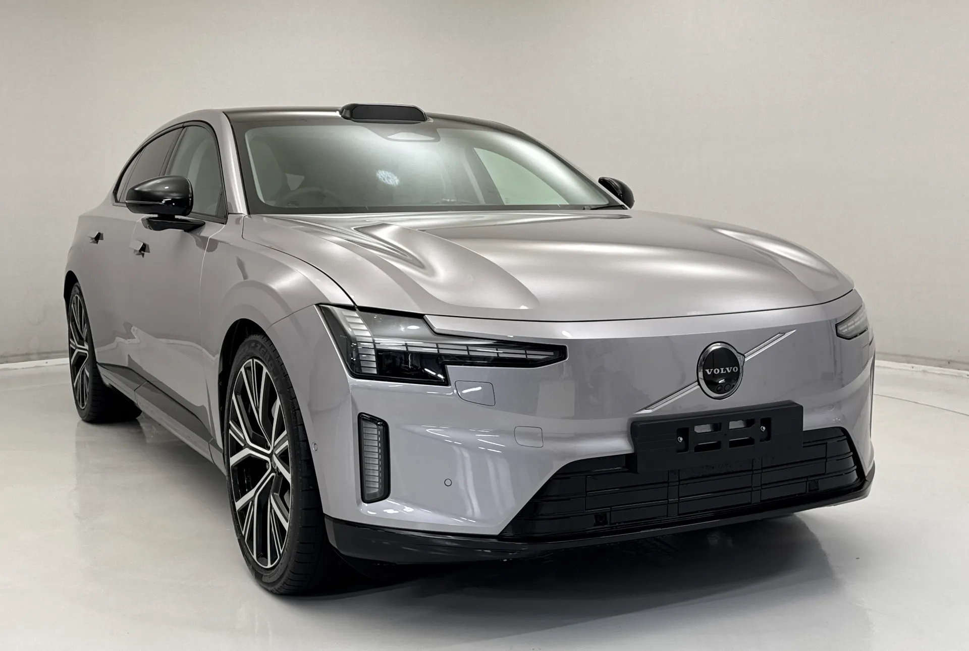 DL75NXC Volvo ES90 245kW SM Extended Range Ultra 92kWh 5dr Auto Image #1