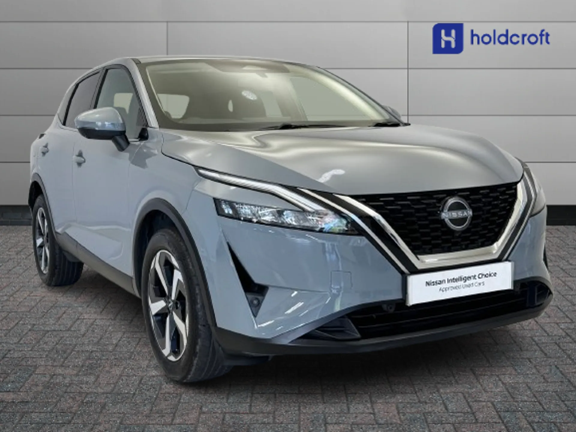 YC72VDK Nissan Qashqai 1.3 DiG-T MH N-Connecta 5dr Image #1