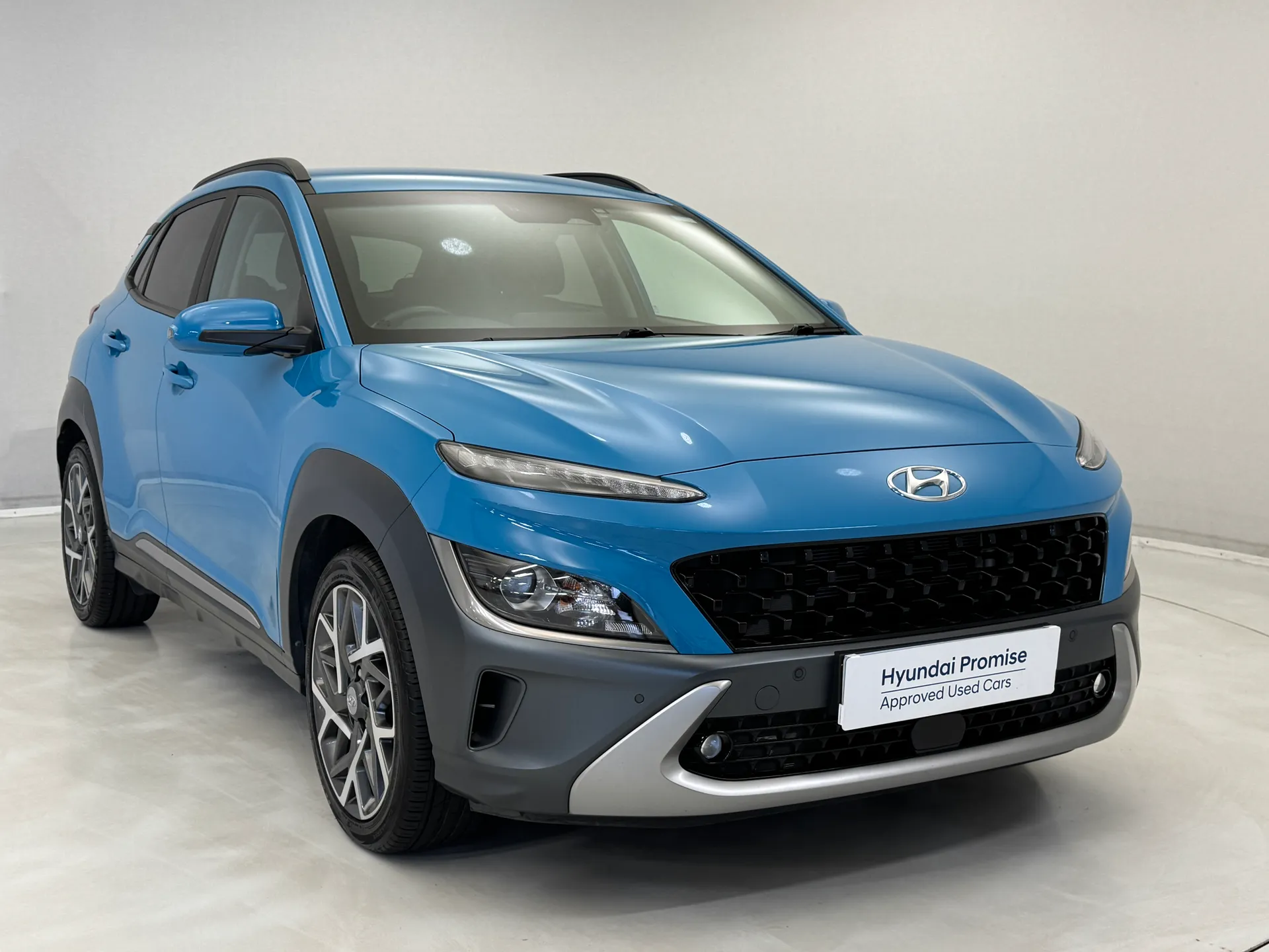 FX22ZFA Hyundai Kona 1.6 GDi Hybrid Premium 5dr DCT Image #1