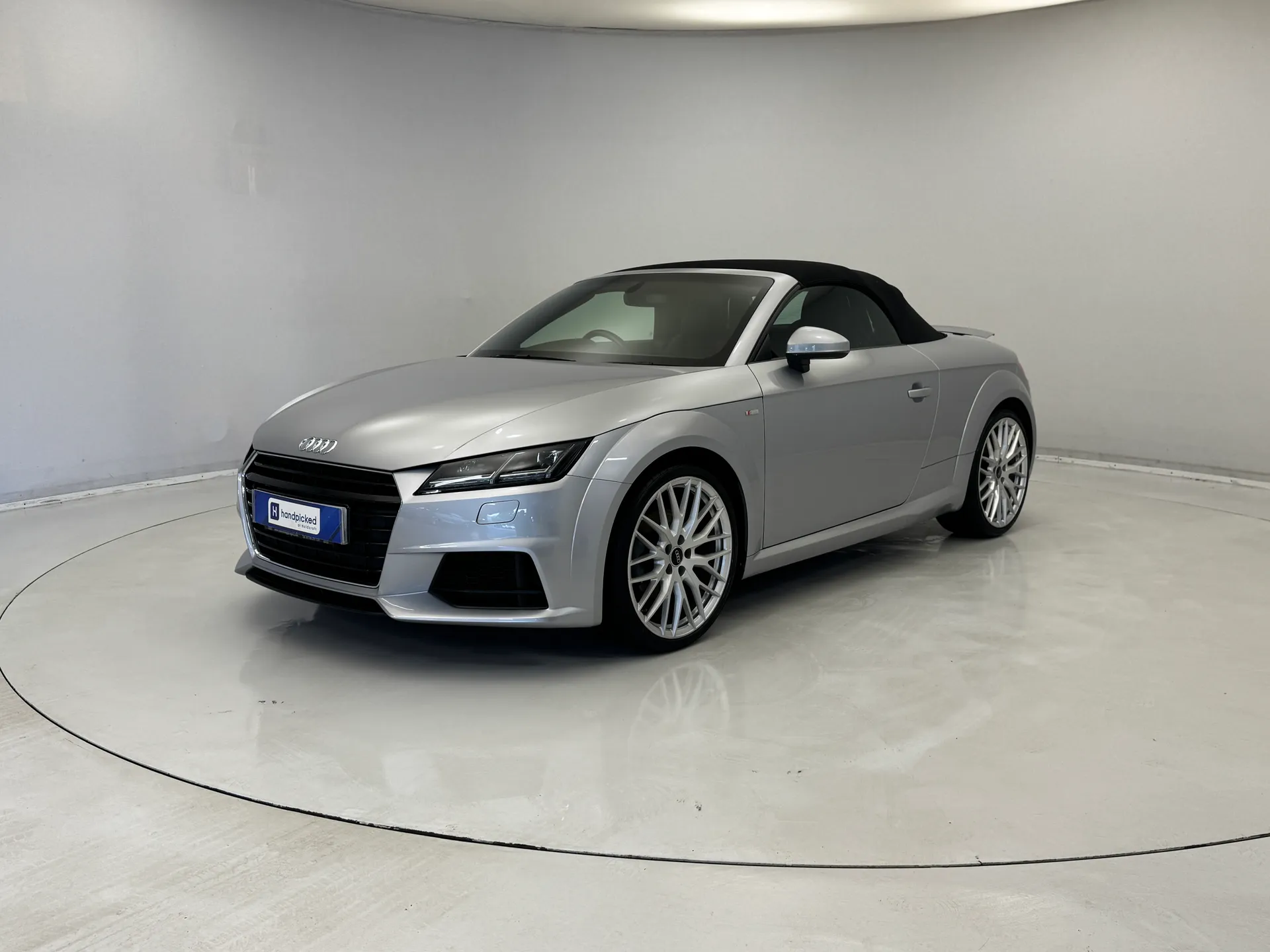 DU66DBY Audi TT 1.8T FSI S Line 2dr Image #1