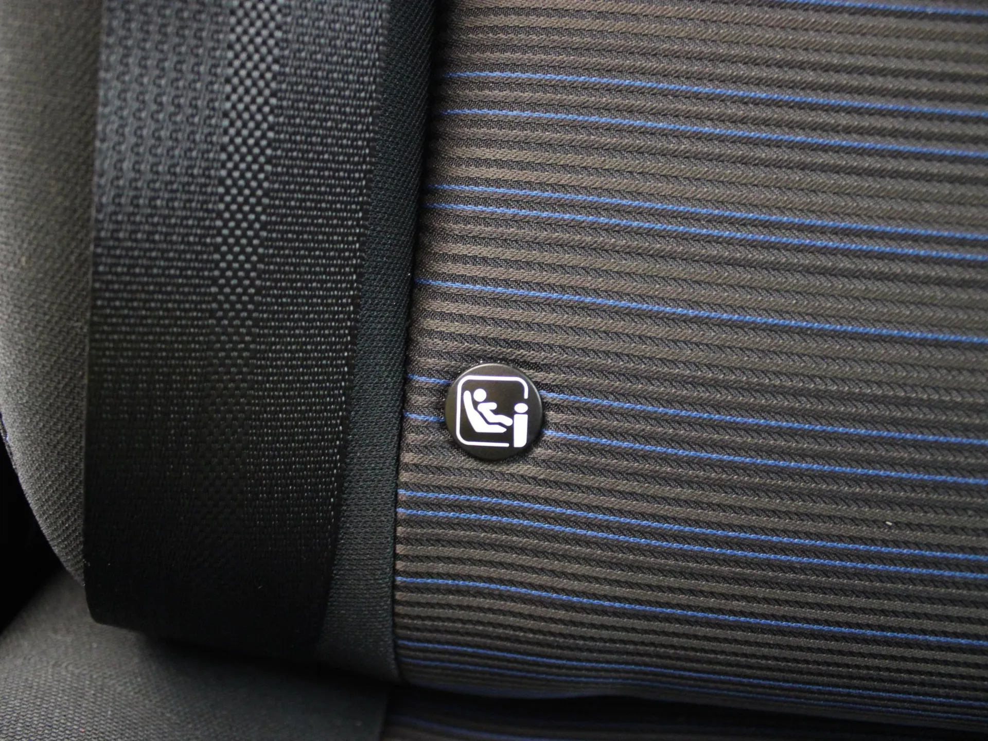 2022 Nissan Leaf thumbnail 13