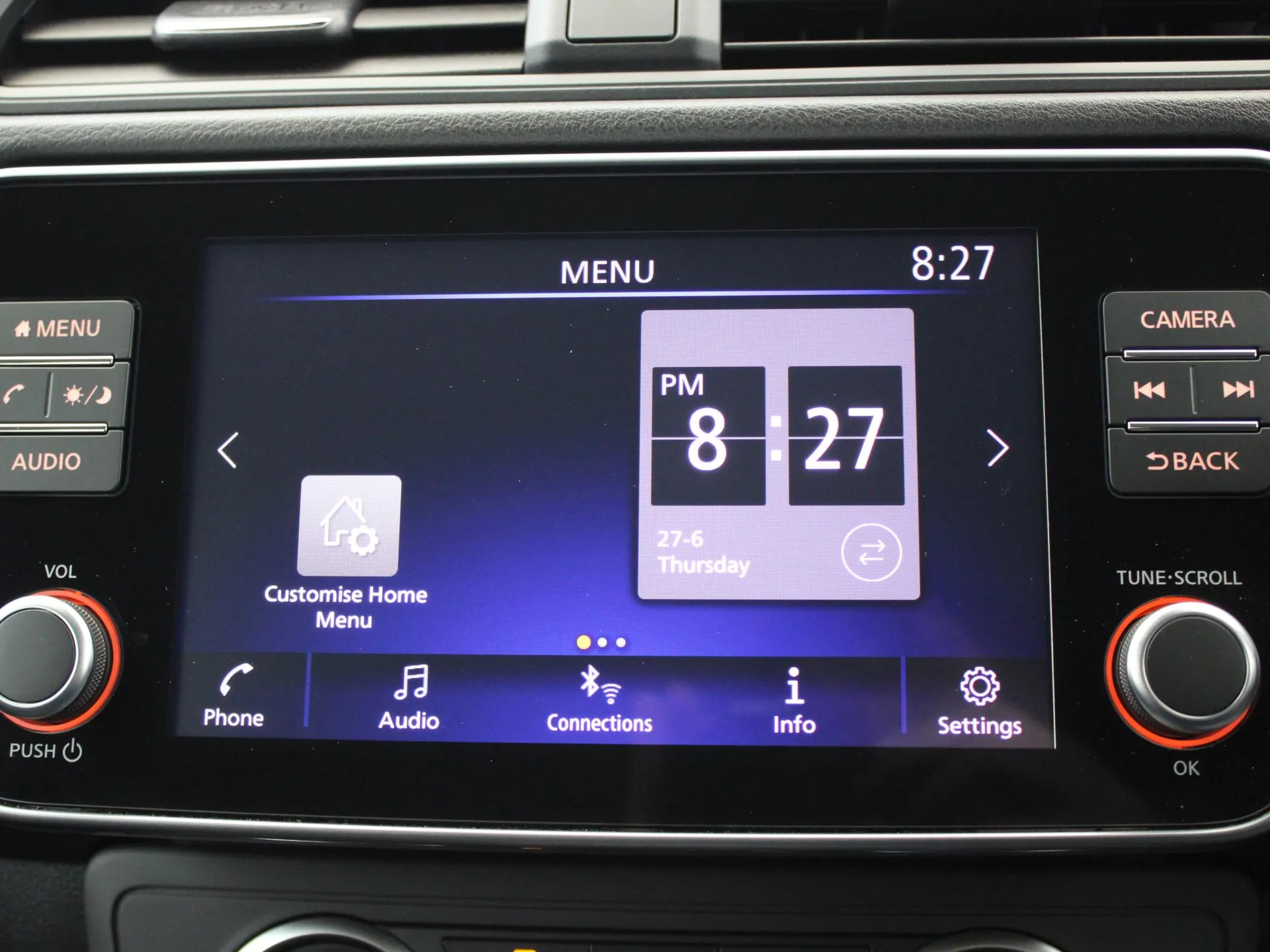 2022 Nissan Leaf thumbnail 19
