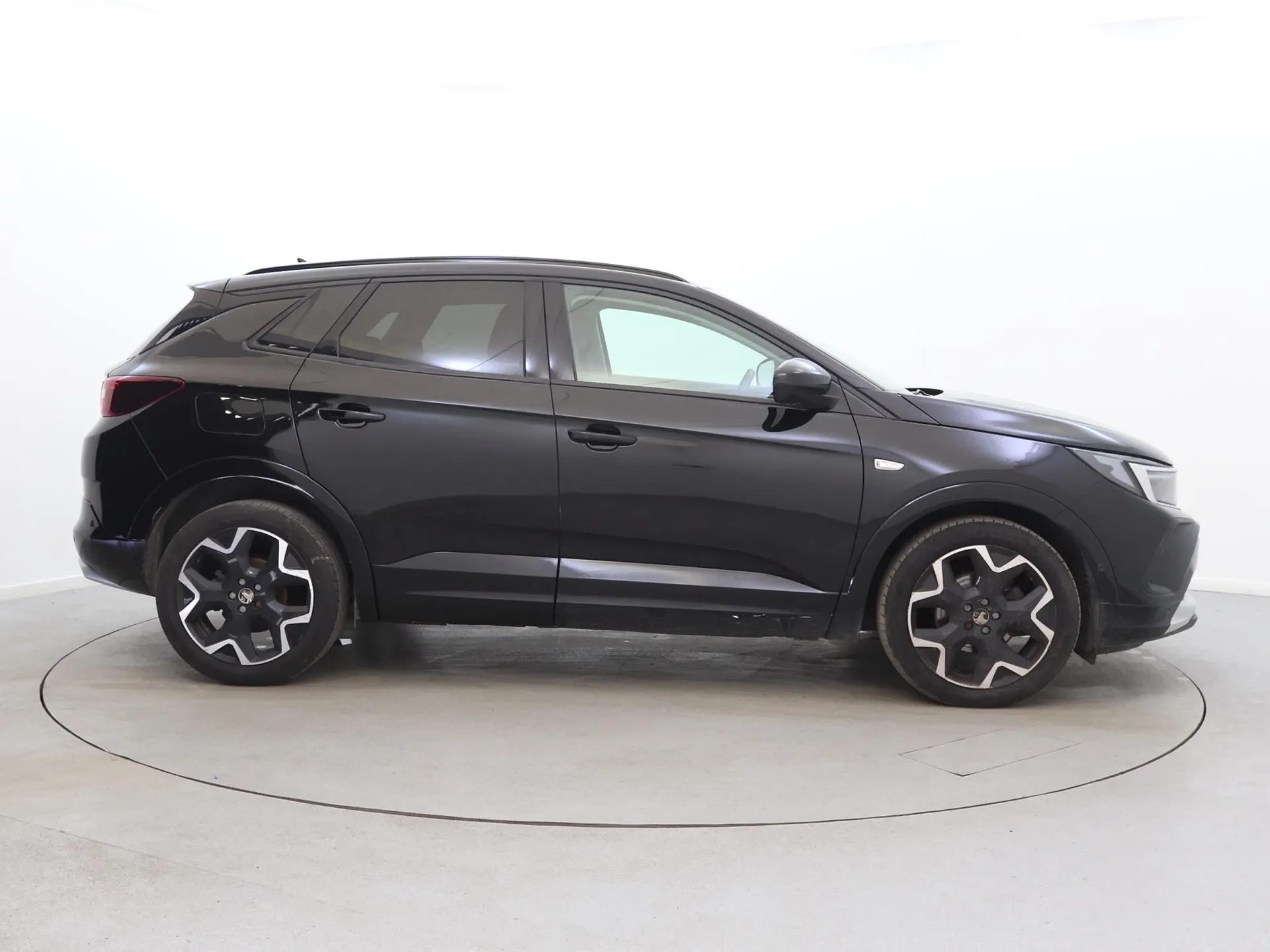 2022 Vauxhall Grandland thumbnail 8
