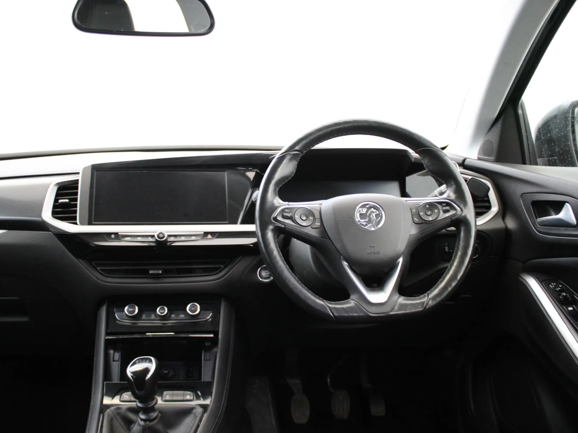 2022 Vauxhall Grandland thumbnail 12
