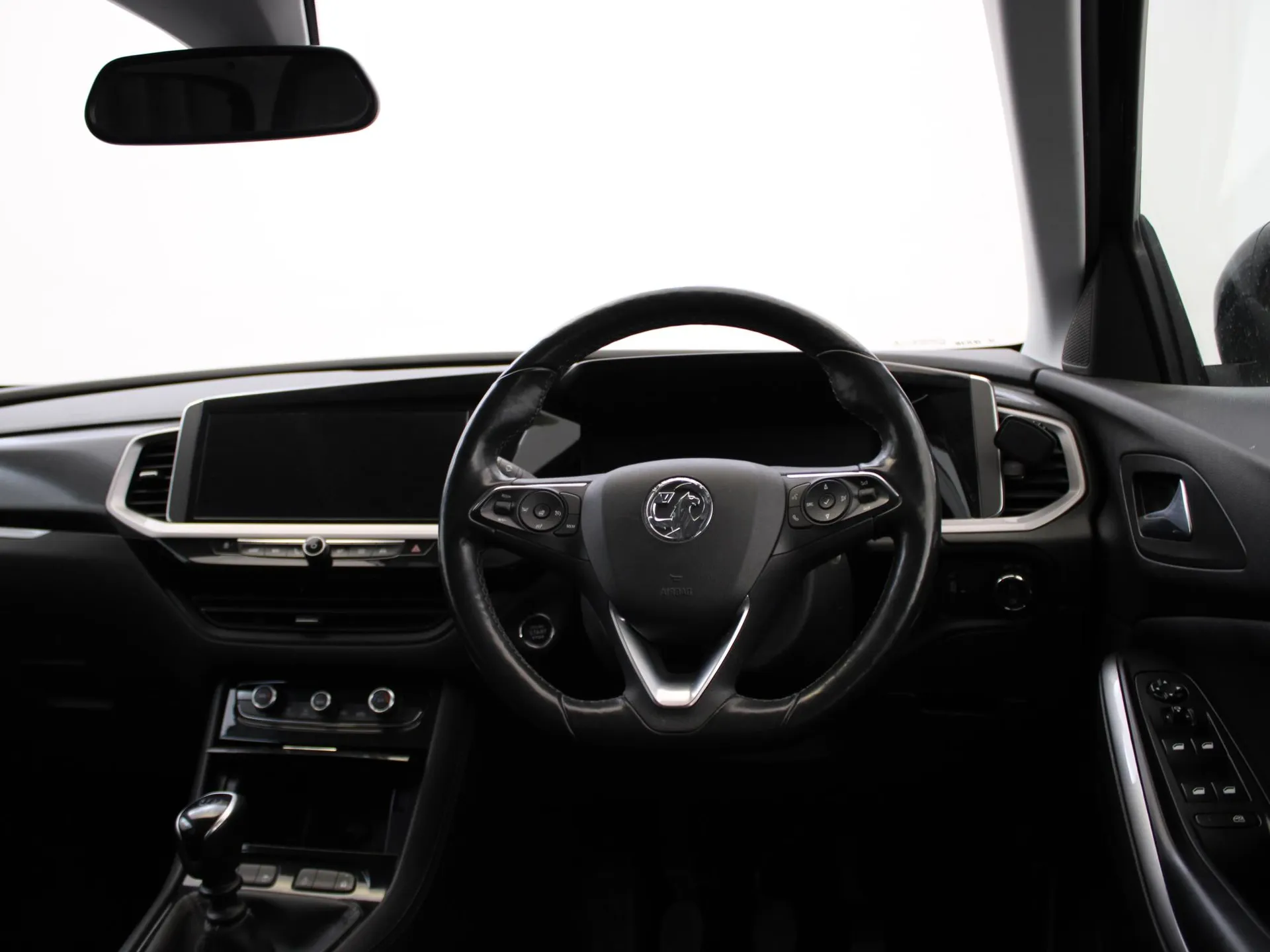 2022 Vauxhall Grandland thumbnail 13