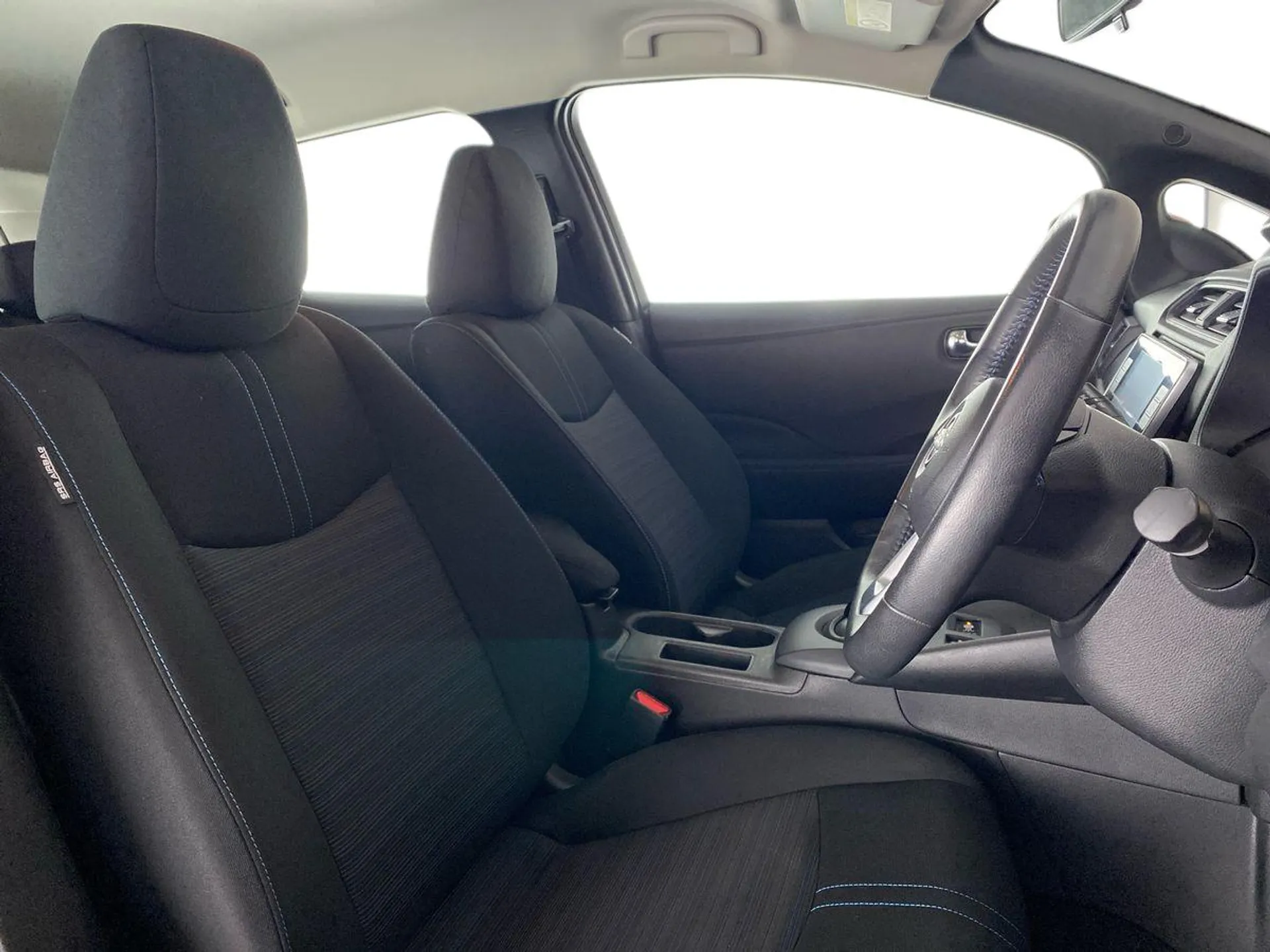 2023 Nissan Leaf thumbnail 13
