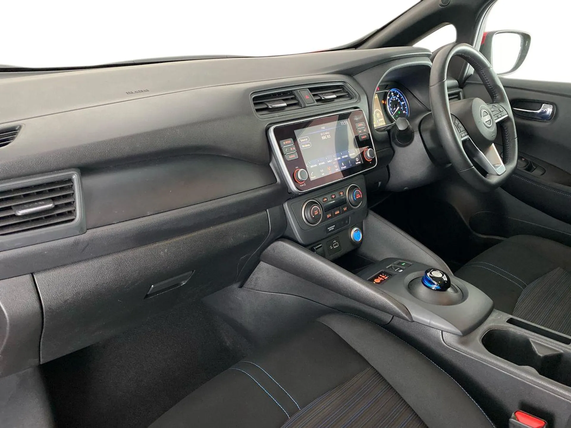 2023 Nissan Leaf thumbnail 14