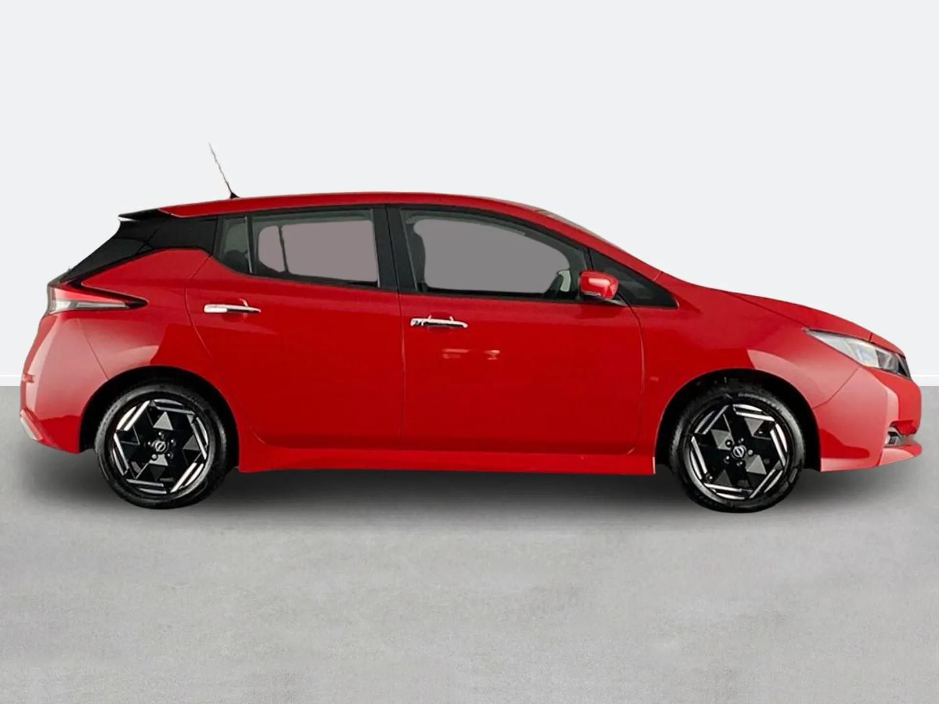 2023 Nissan Leaf thumbnail 2