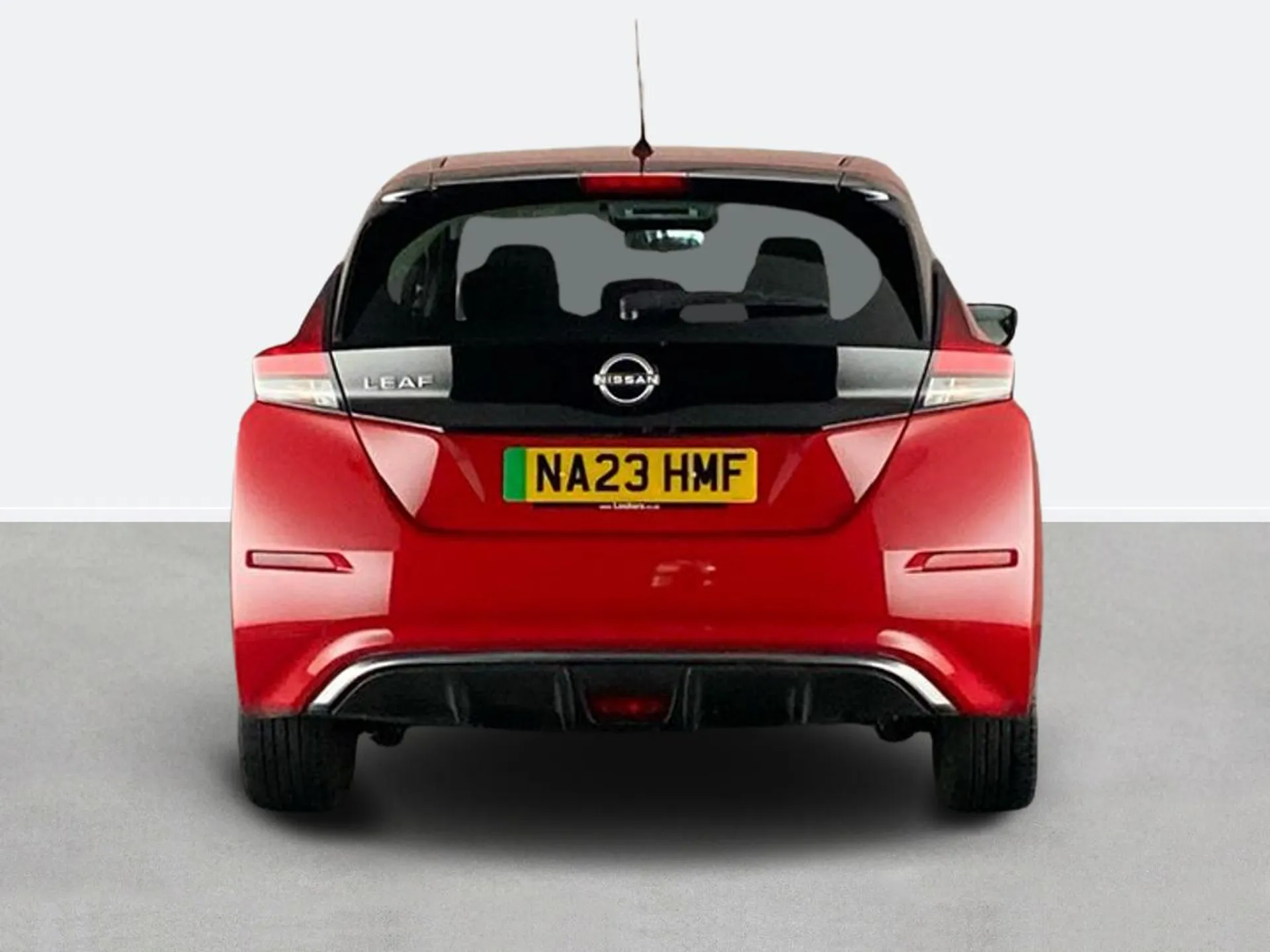 2023 Nissan Leaf thumbnail 4