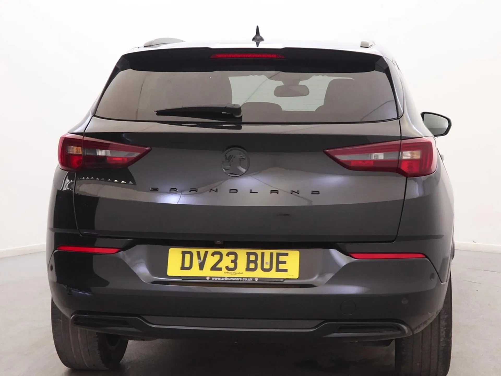 2023 Vauxhall Grandland thumbnail 6