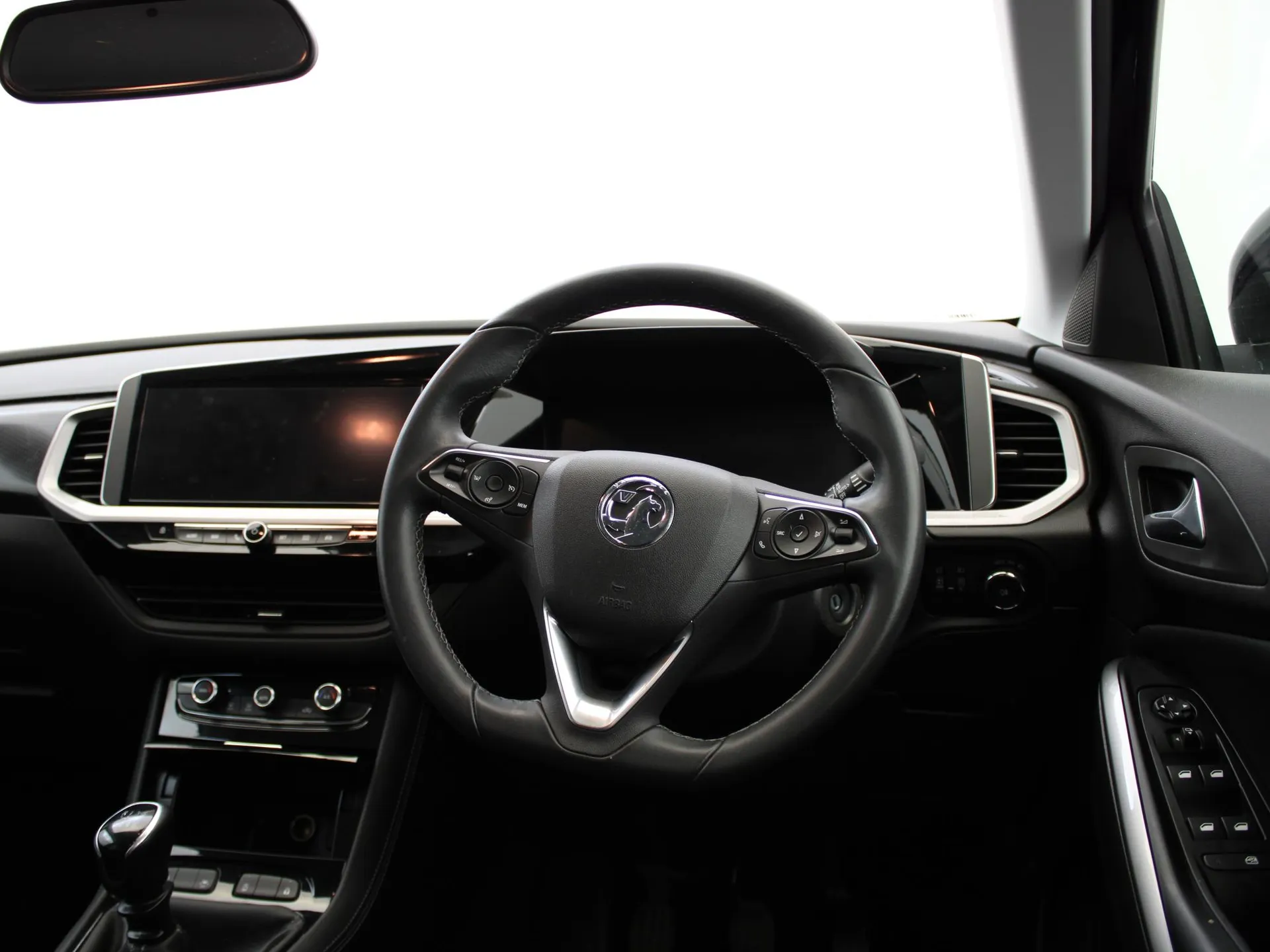 2023 Vauxhall Grandland thumbnail 12