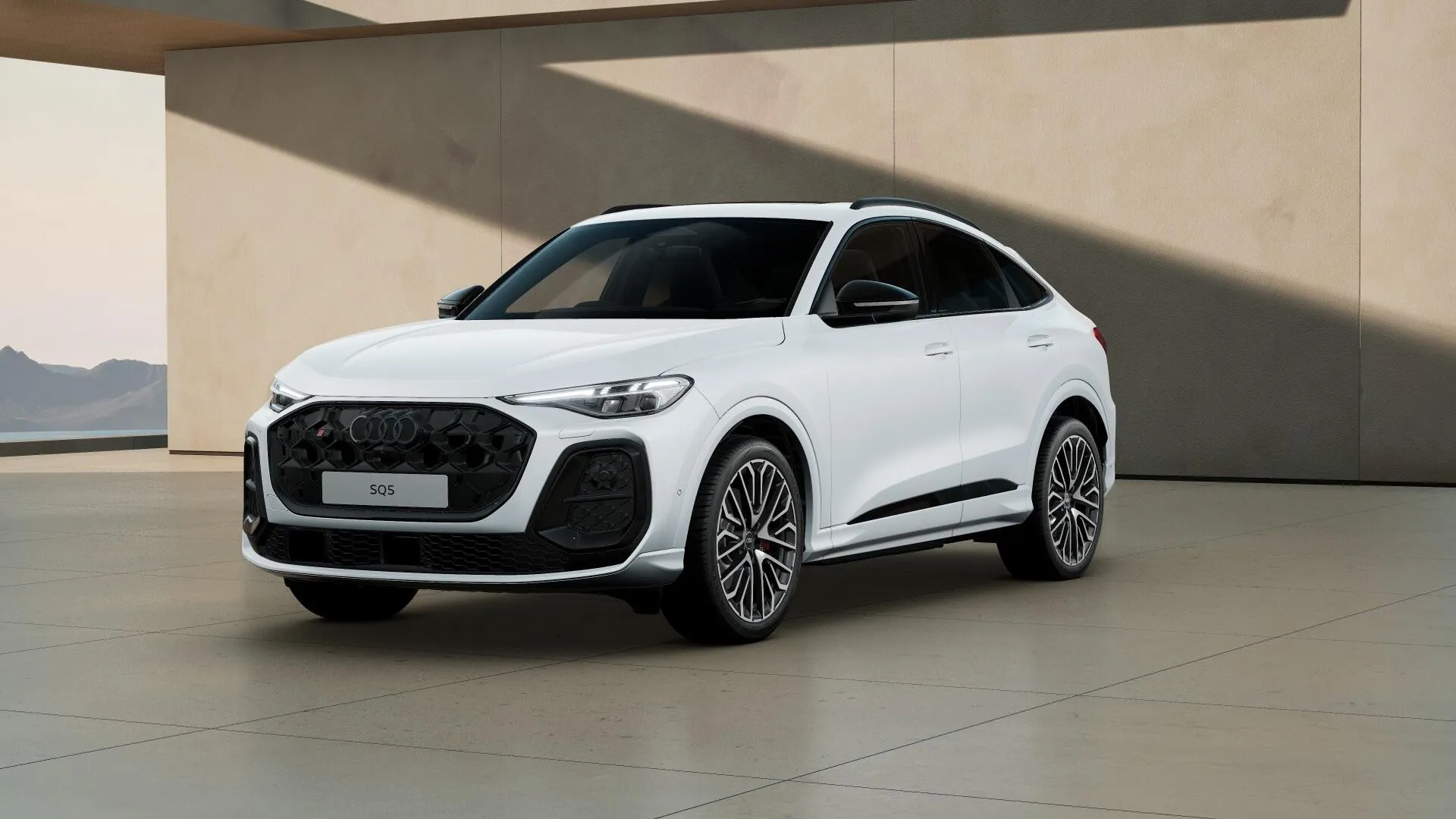  Audi SQ5 3.0 TFSI S Edition 1 Sportback 5dr Petrol S Tronic quattro Euro 6 (s/s) (367 ps) Image #1