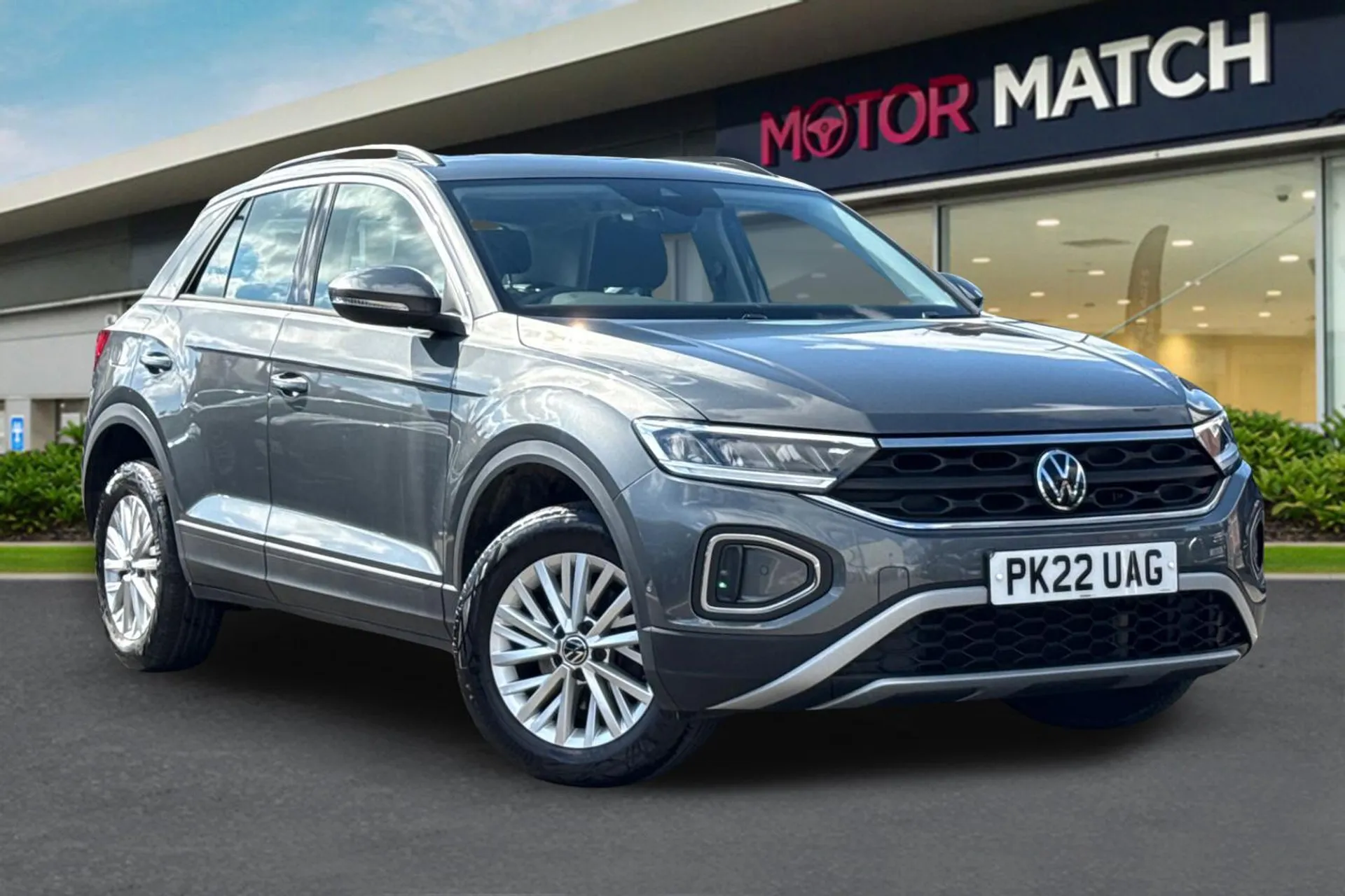 PK22UAG Volkswagen T-Roc 1.0 TSI Life 5dr Image #1