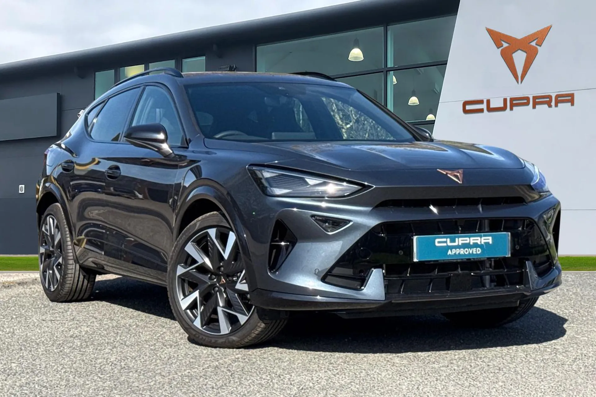 DH25HWB CUPRA Formentor 1.5 eHybrid 25.8kWh V2 DSG Euro 6 (s/s) 5dr Image #1