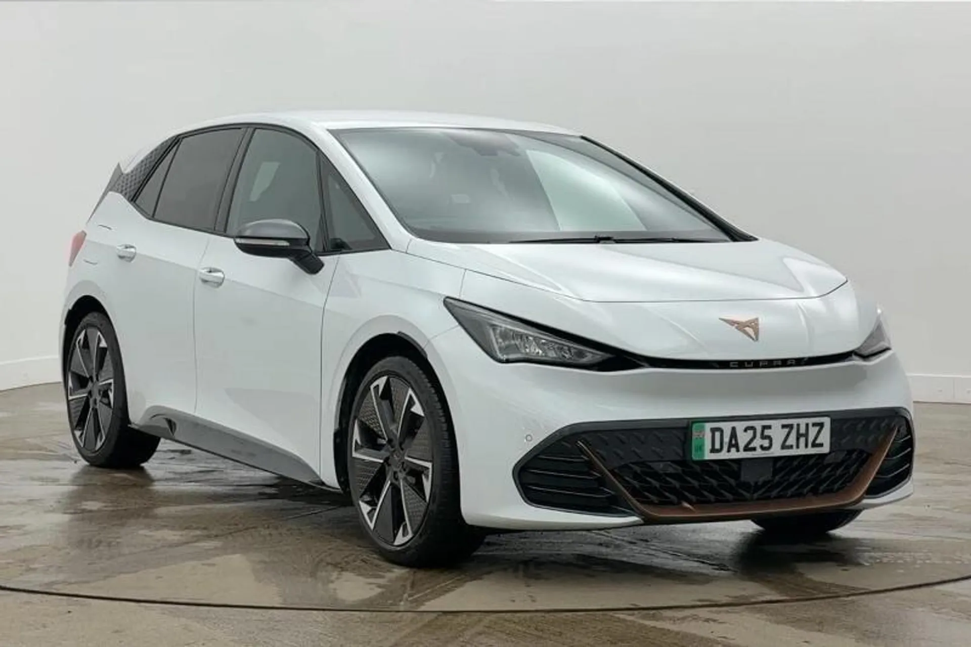 DA25ZHZ CUPRA Born 170kW e-Boost V3 59kWh 5dr Auto Image #1