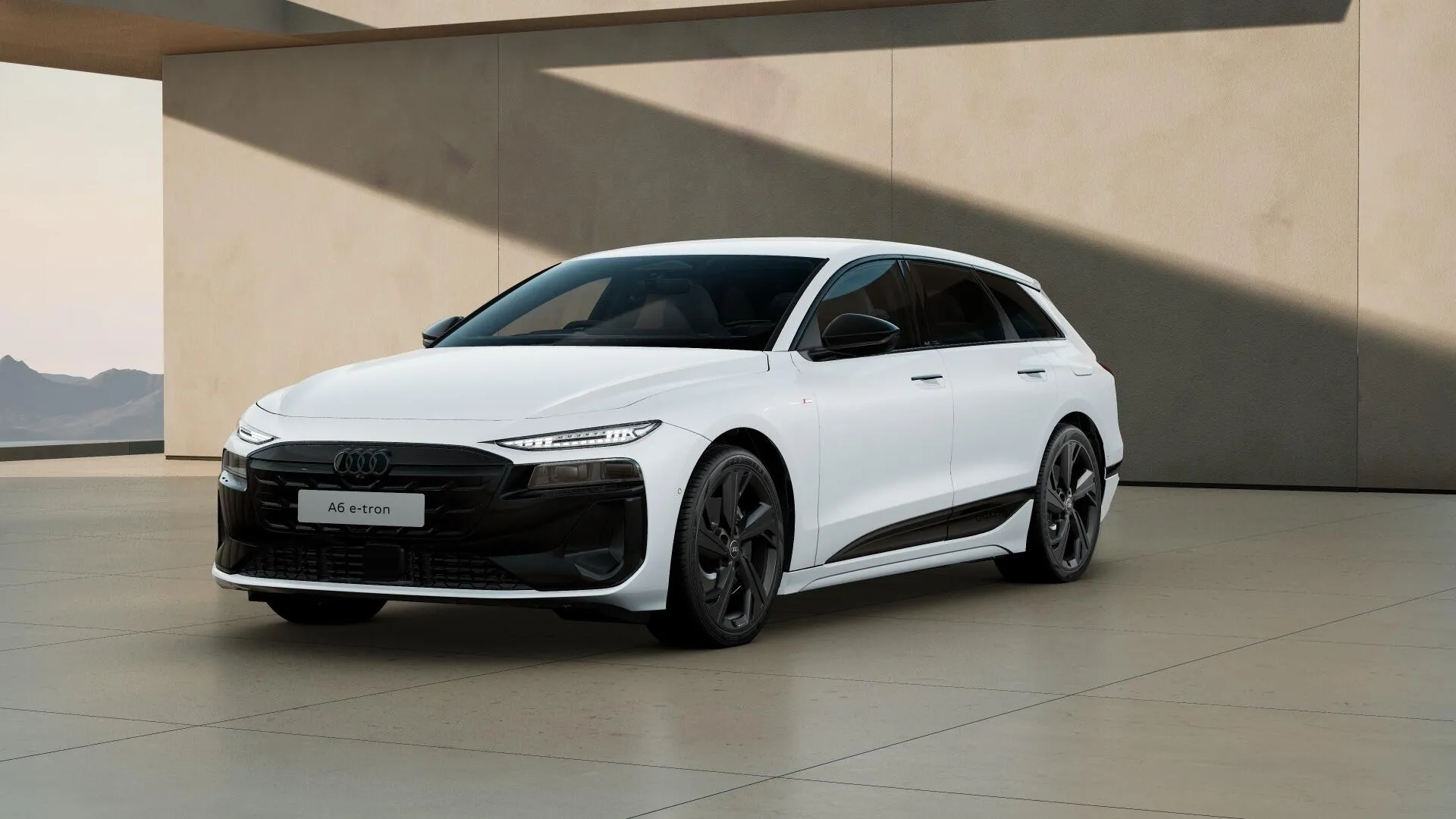  Audi A6 E-Tron Avant 100kWh Black Edition Auto quattro 5dr Image #1