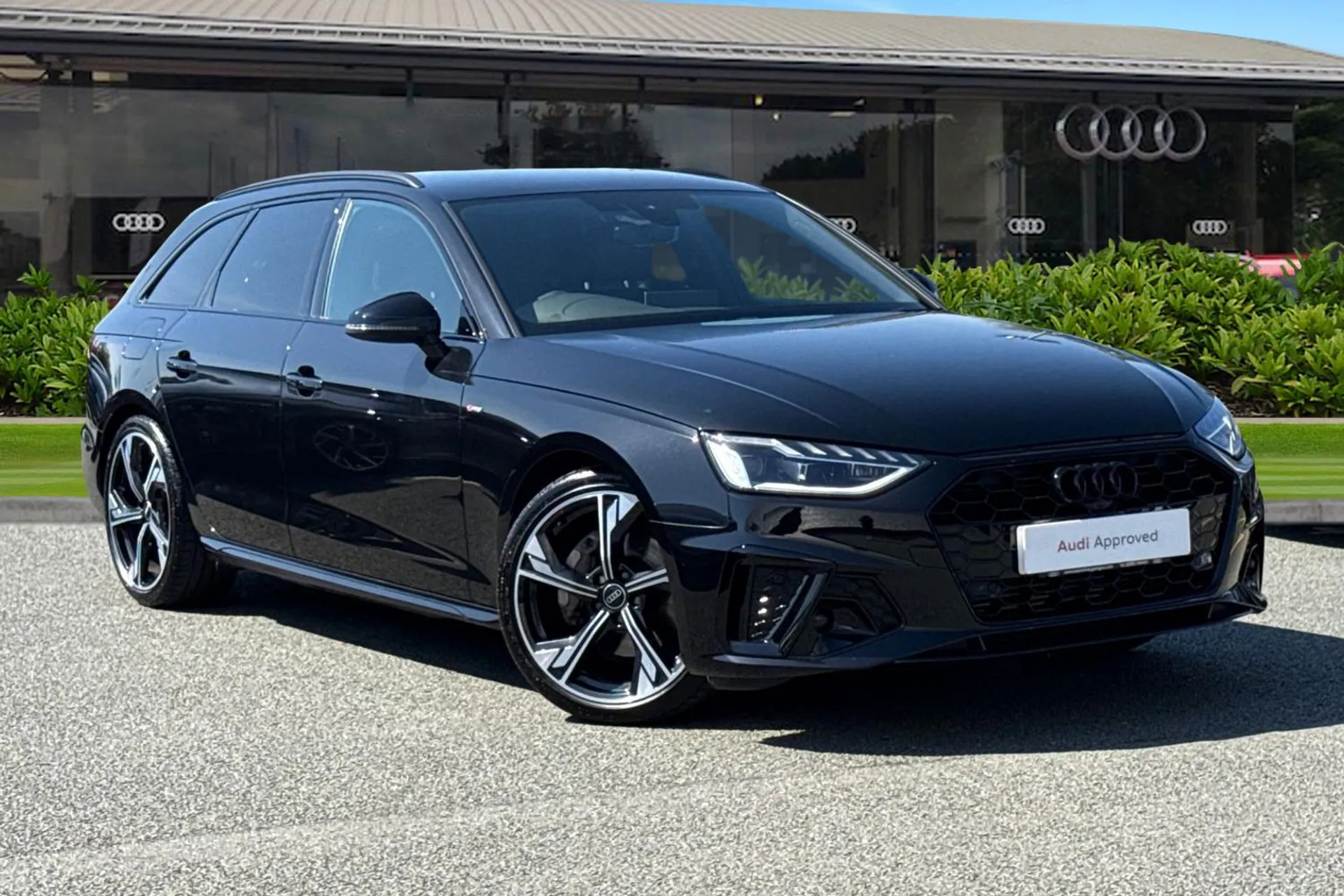 HJ23XAZ Audi A4 Avant Avant Black Edition 40 TFSI 204 PS S tronic