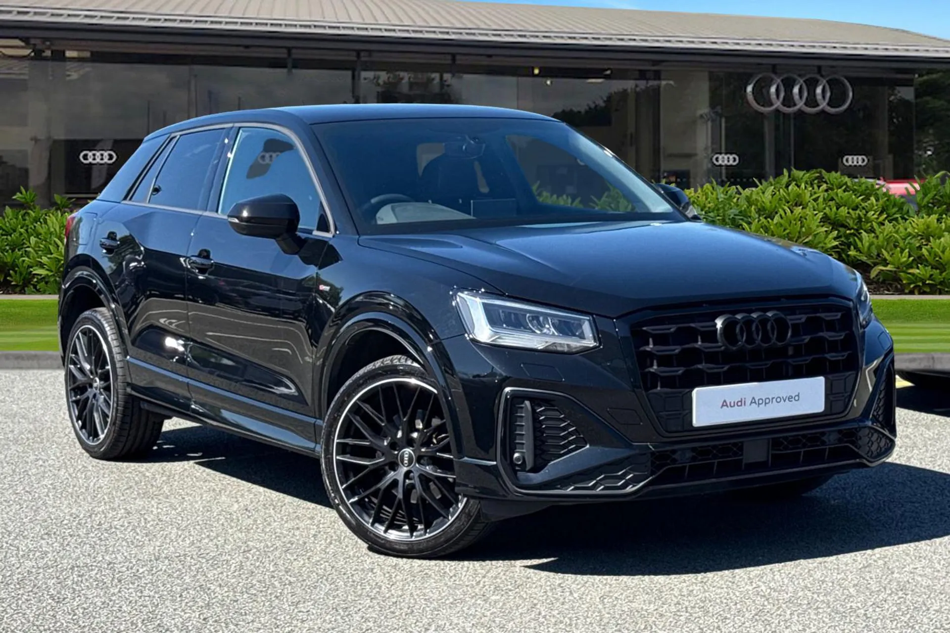 MT22DLX Audi Q2 Black Edition 35 TFSI  150 PS S tronic Image #1