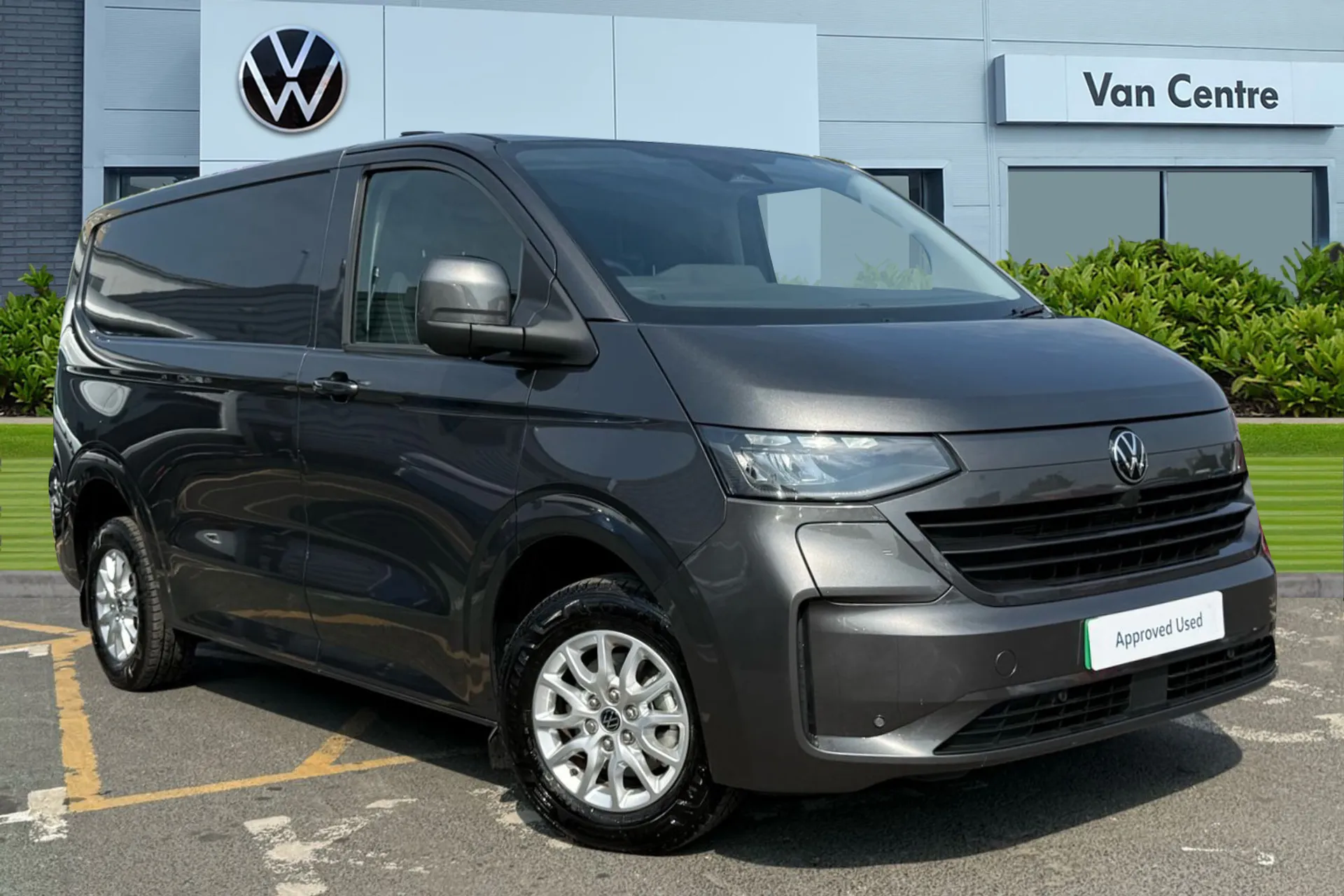 KY25PPZ Volkswagen E-Transporter SWB 136PS 65kWh Electric Panel Van Image #1