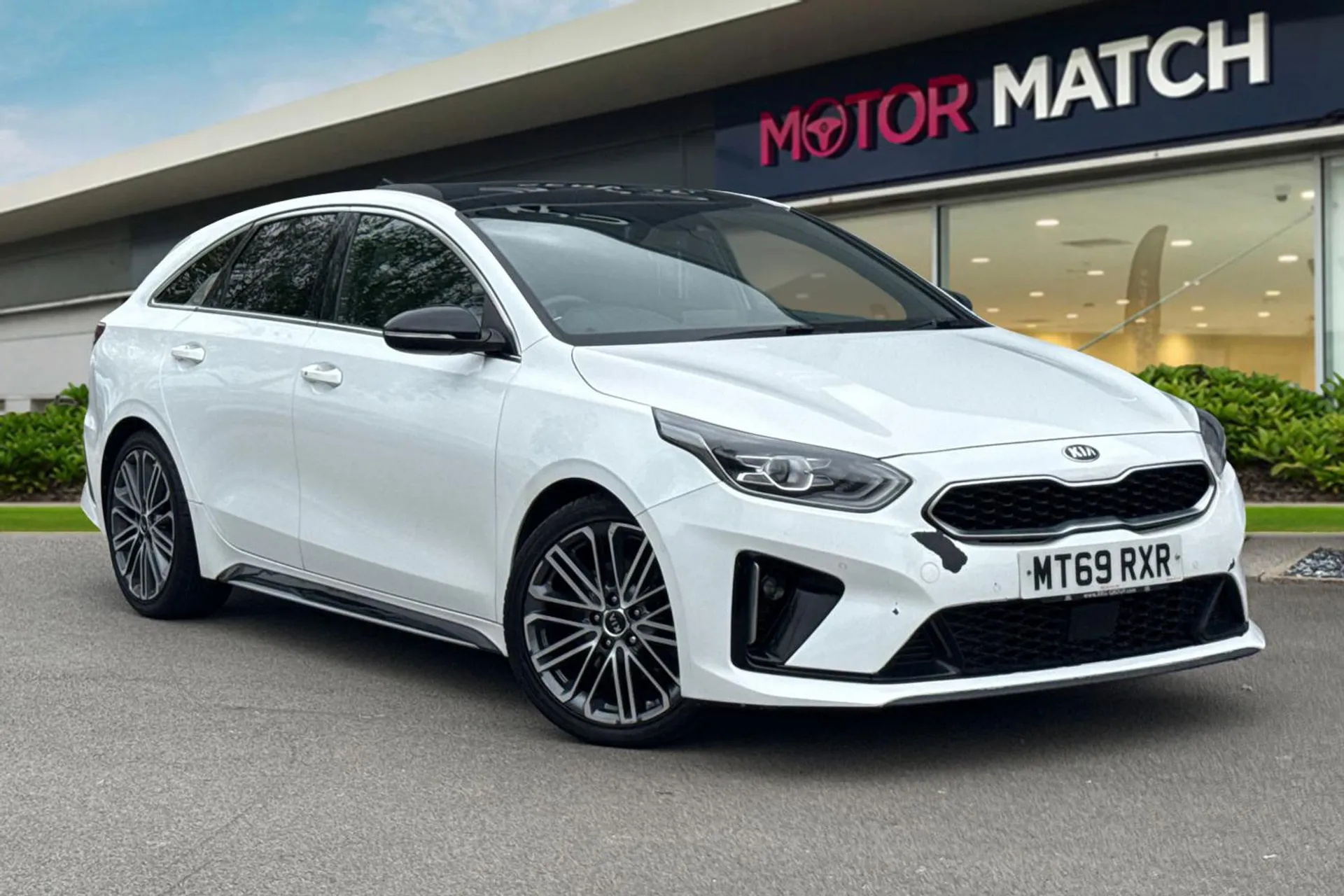 MT69RXR Kia Pro Ceed 1.4T GDi ISG GT-Line S 5dr DCT Image #1