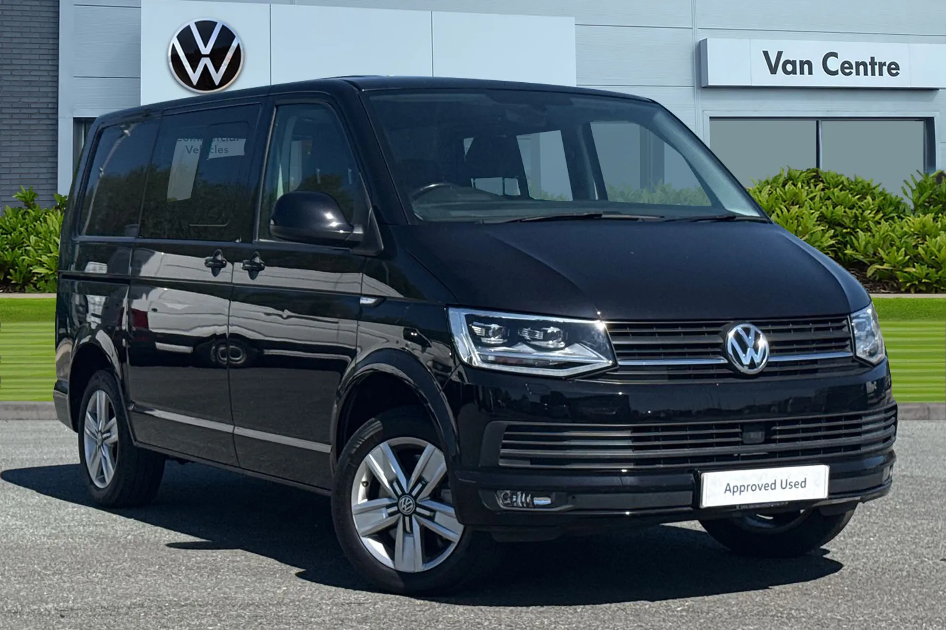 AO69NYX Volkswagen Transporter 2.0 TDI BMT 150 Highline Kombi Van DSG Image #1