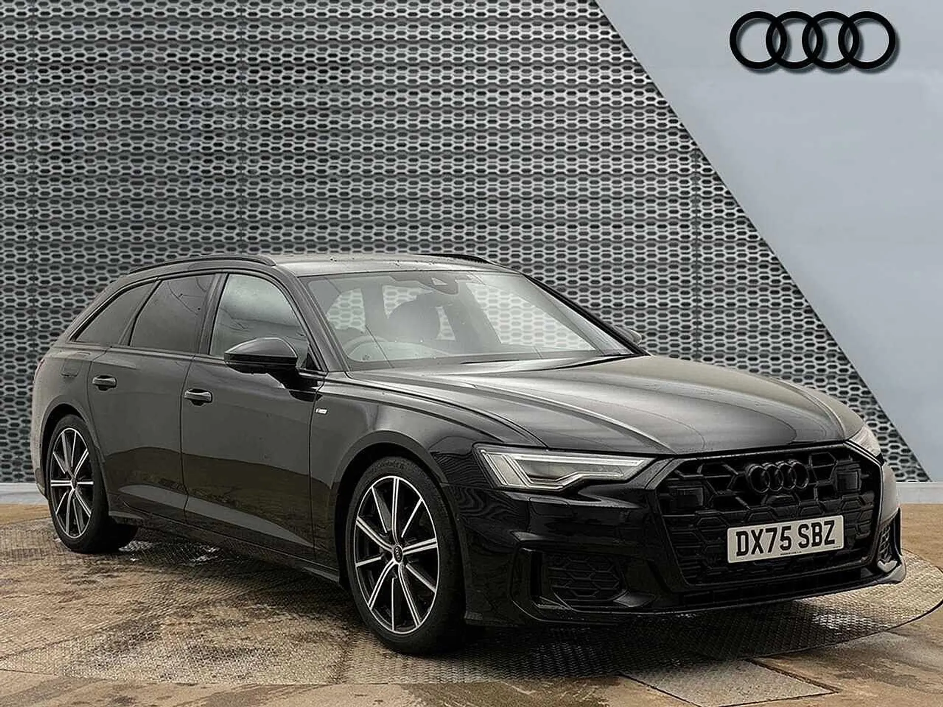 DX75SBZ Audi A6 Avant Avant Black Edition 40 TFSI  204 PS S tronic Image #1