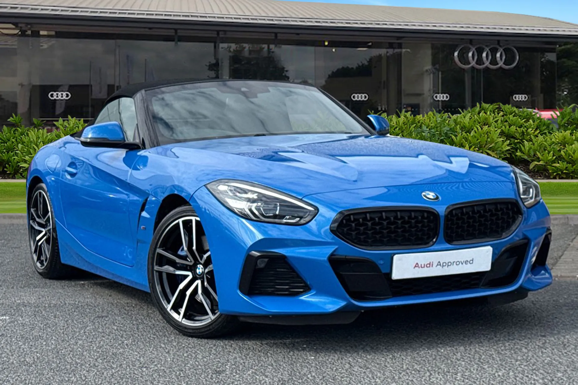 ST21KVC BMW Z4 2.0 30i M Sport Auto sDrive Euro 6 (s/s) 2dr Image #1