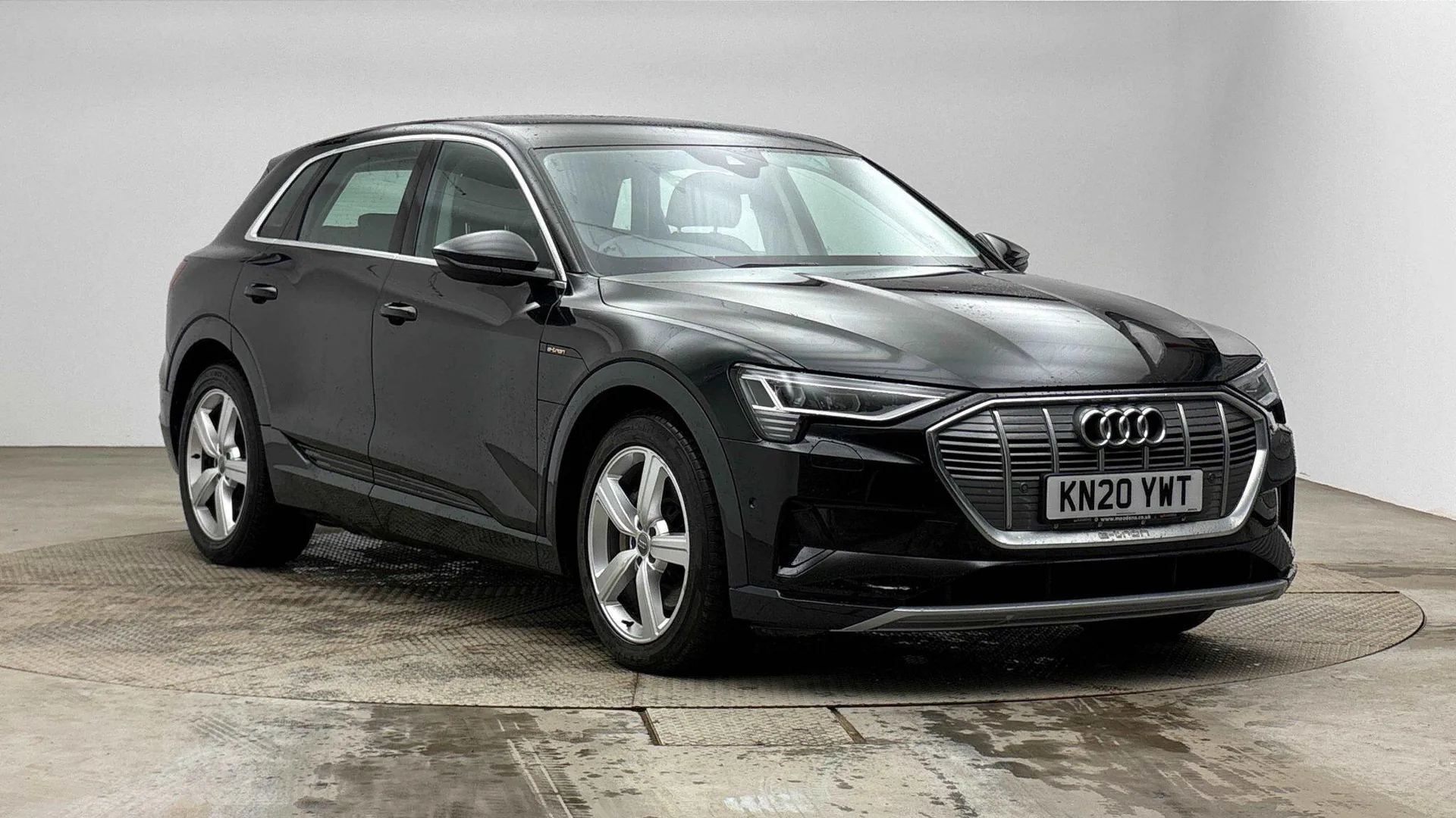 KN20YWT Audi e-tron 50 Technik Auto quattro 5dr 71.2kWh Image #1