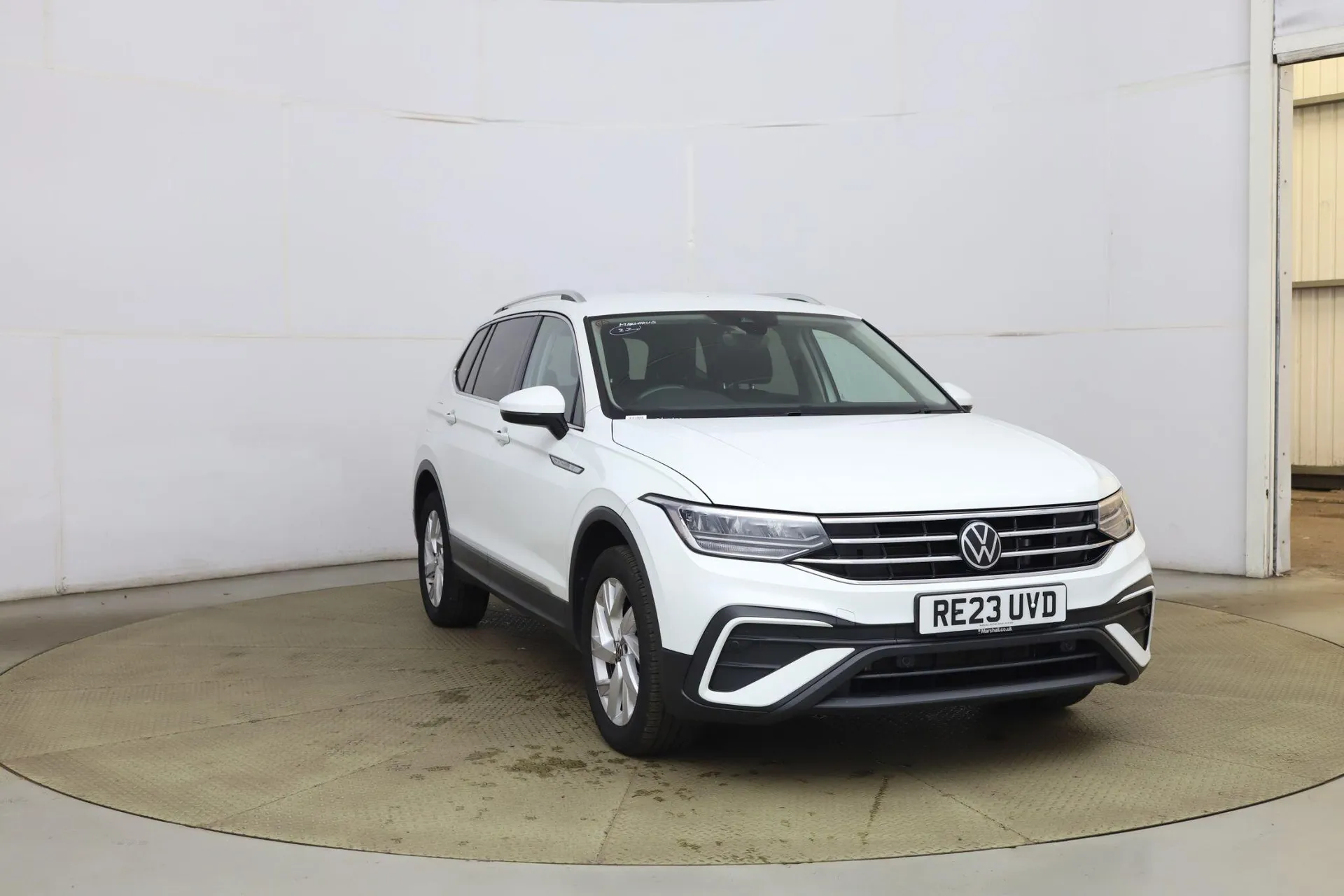 RE23UVD Volkswagen Tiguan Allspace 1.5 TSI Life DSG Euro 6 (s/s) 5dr Image #1