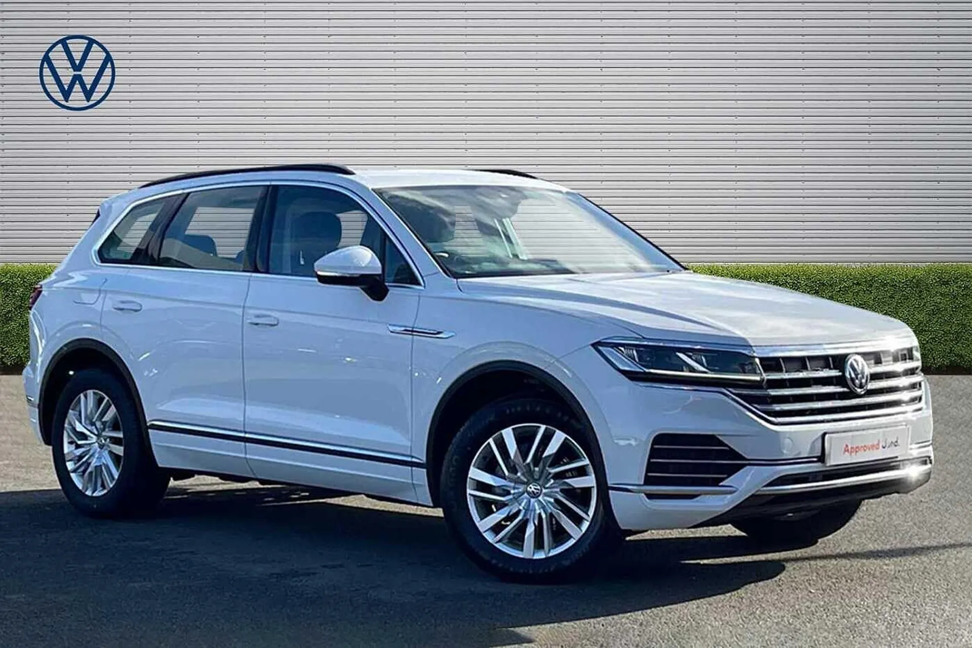 MT69STX Volkswagen Touareg 3.0TDI (231ps) SEL 4Motion 5dr ⭐Heated Front Seats⭐ Image #1